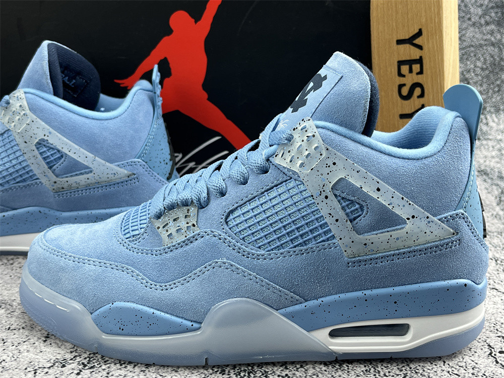 UA AIR JORDAN 4 RETRO 