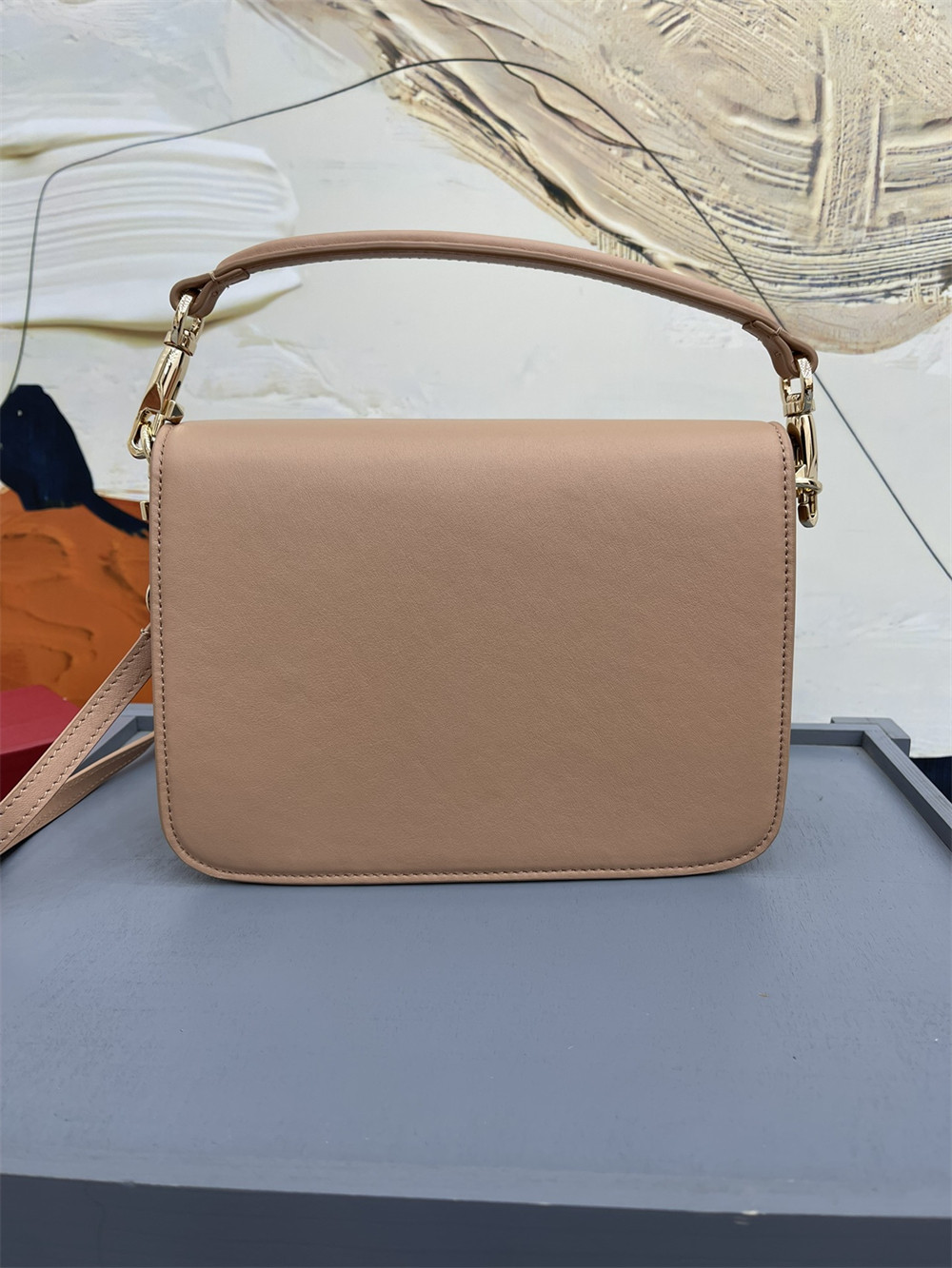 Va1e*ntin0 GARAVANI LOCÒ CALFSKIN SHOULDER SMALL BAG ROSE CANNELLE 22 x 16  x 7 cm