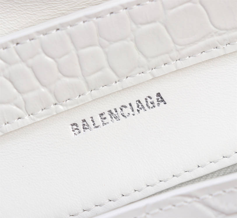 Ba1en*iaga WOMEN