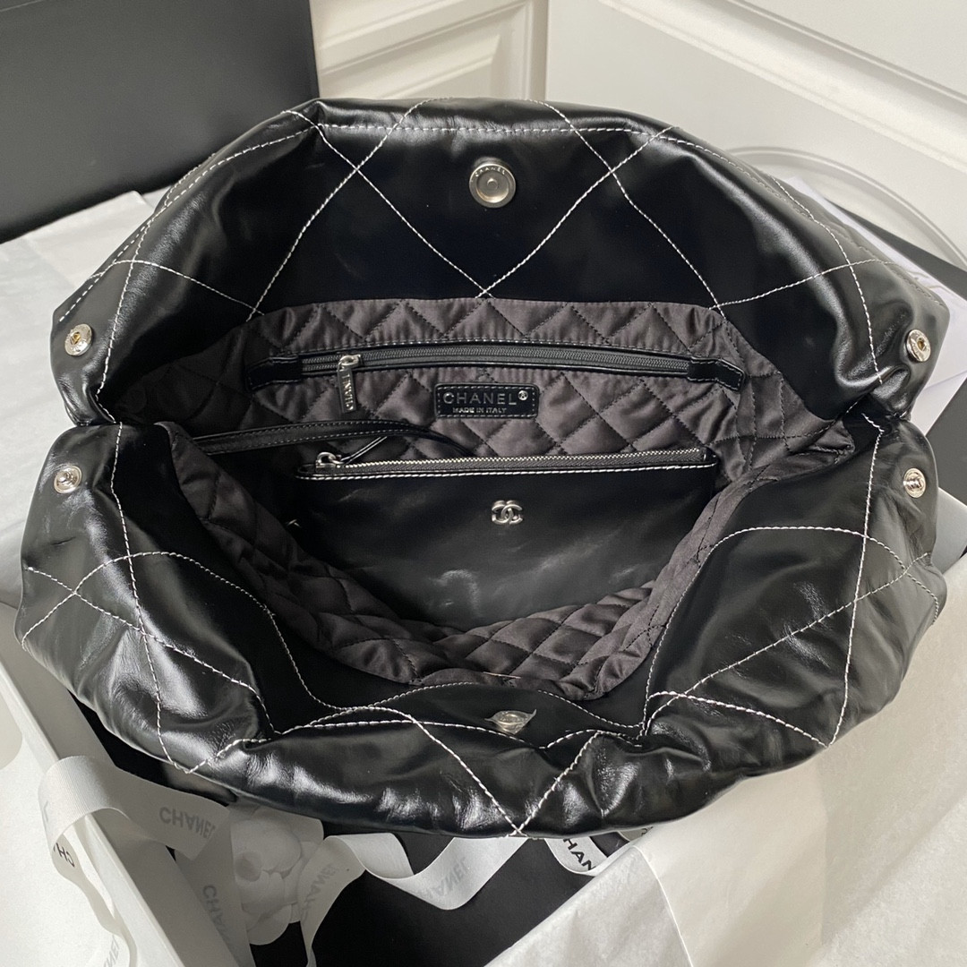 Ch**el 22 HANDBAG Shiny Calfskin SILVER 15.2×16.4×3.1 in