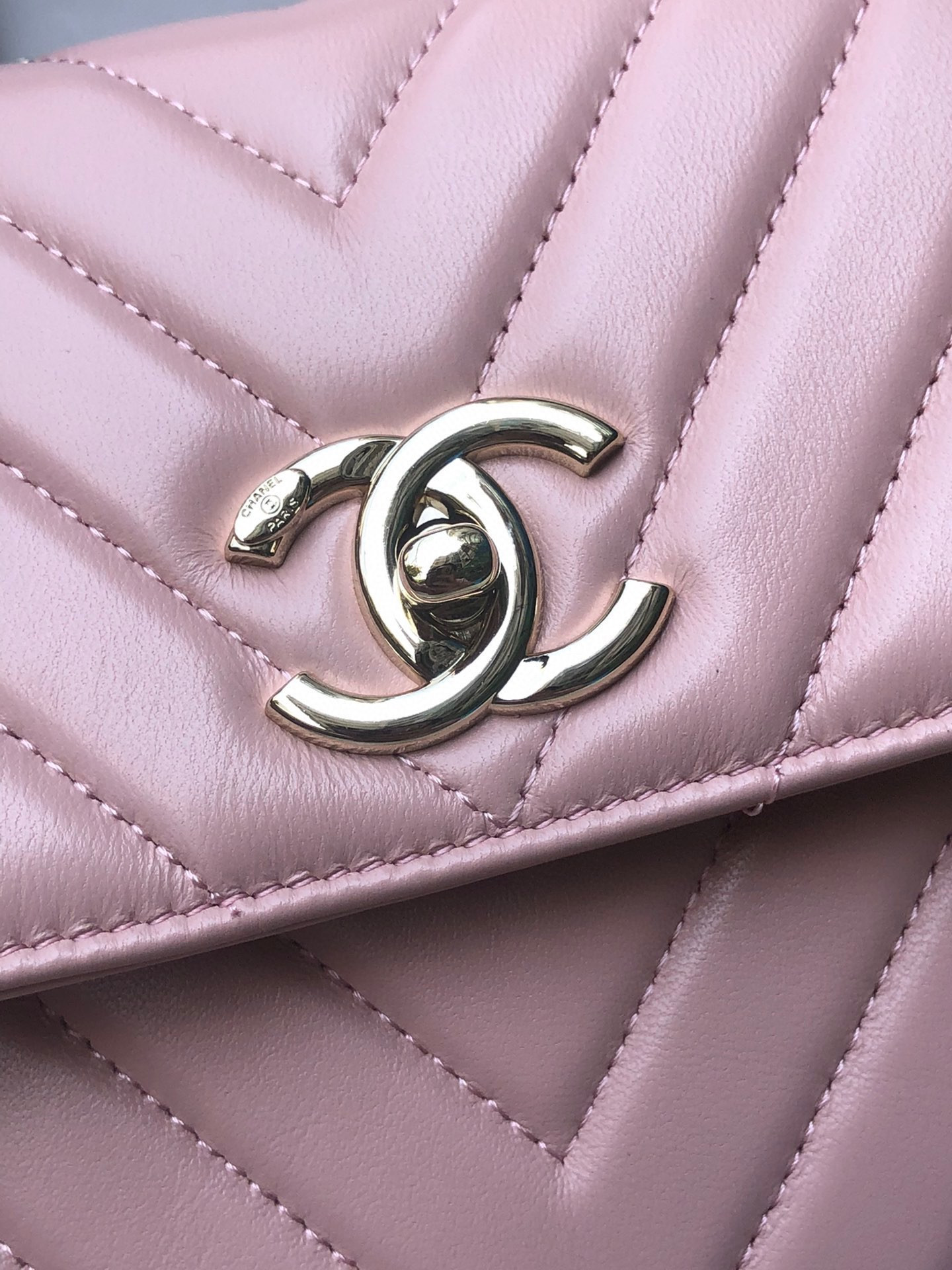 Ch**el FLAP BAG WITH TOP HANDLE PINK 6.6 × 9.8 × 4.7 in
