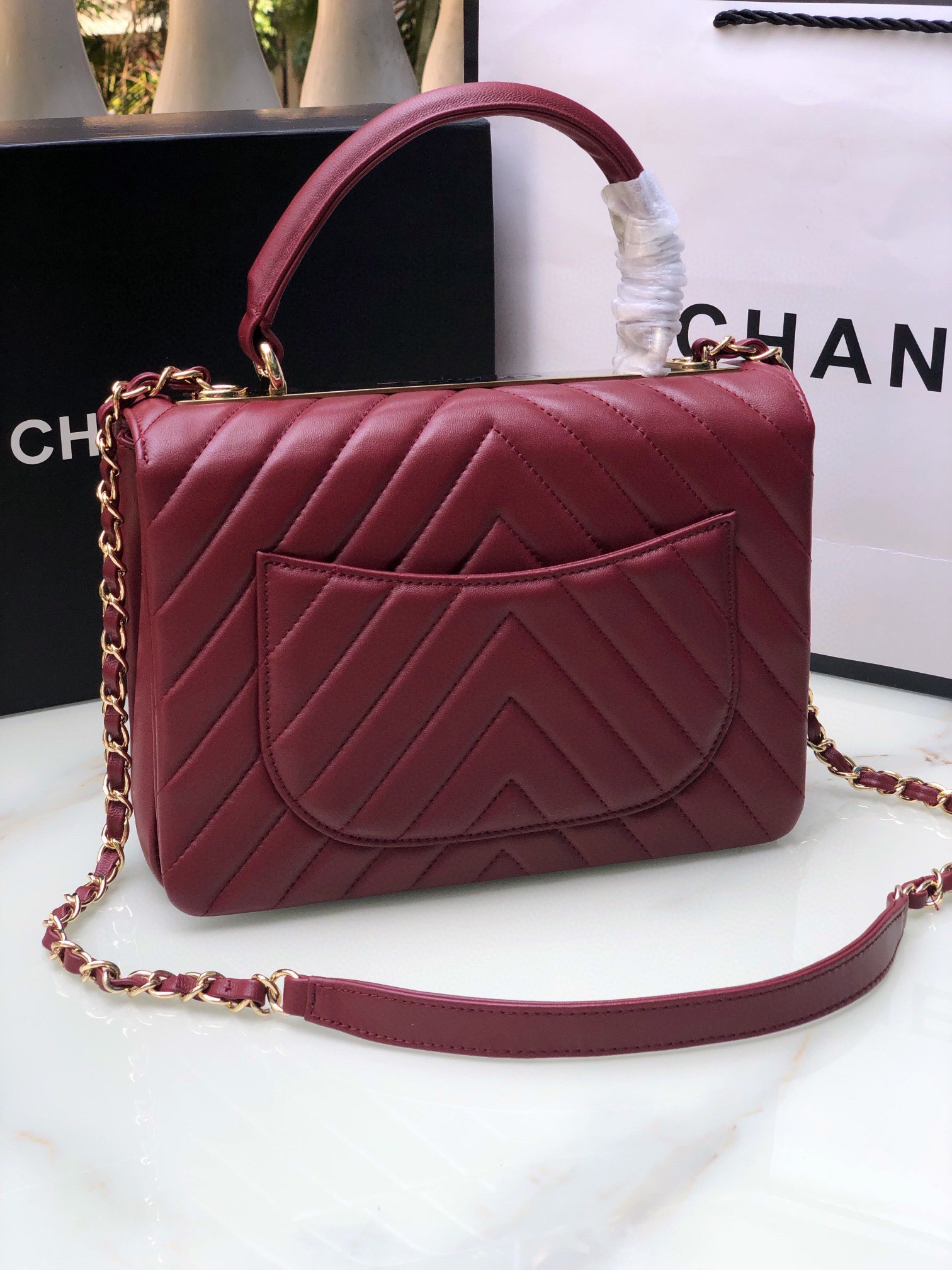 Ch**el FLAP BAG WITH TOP HANDLE RED 6.6 × 9.8 × 4.7 in