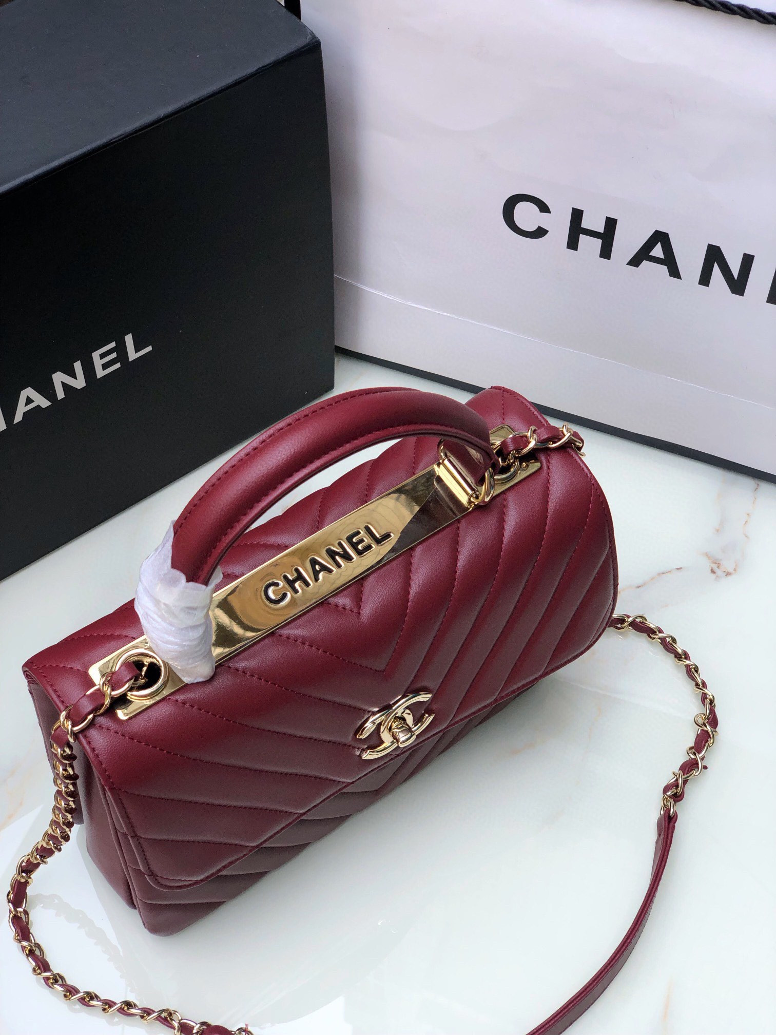Ch**el FLAP BAG WITH TOP HANDLE RED 6.6 × 9.8 × 4.7 in