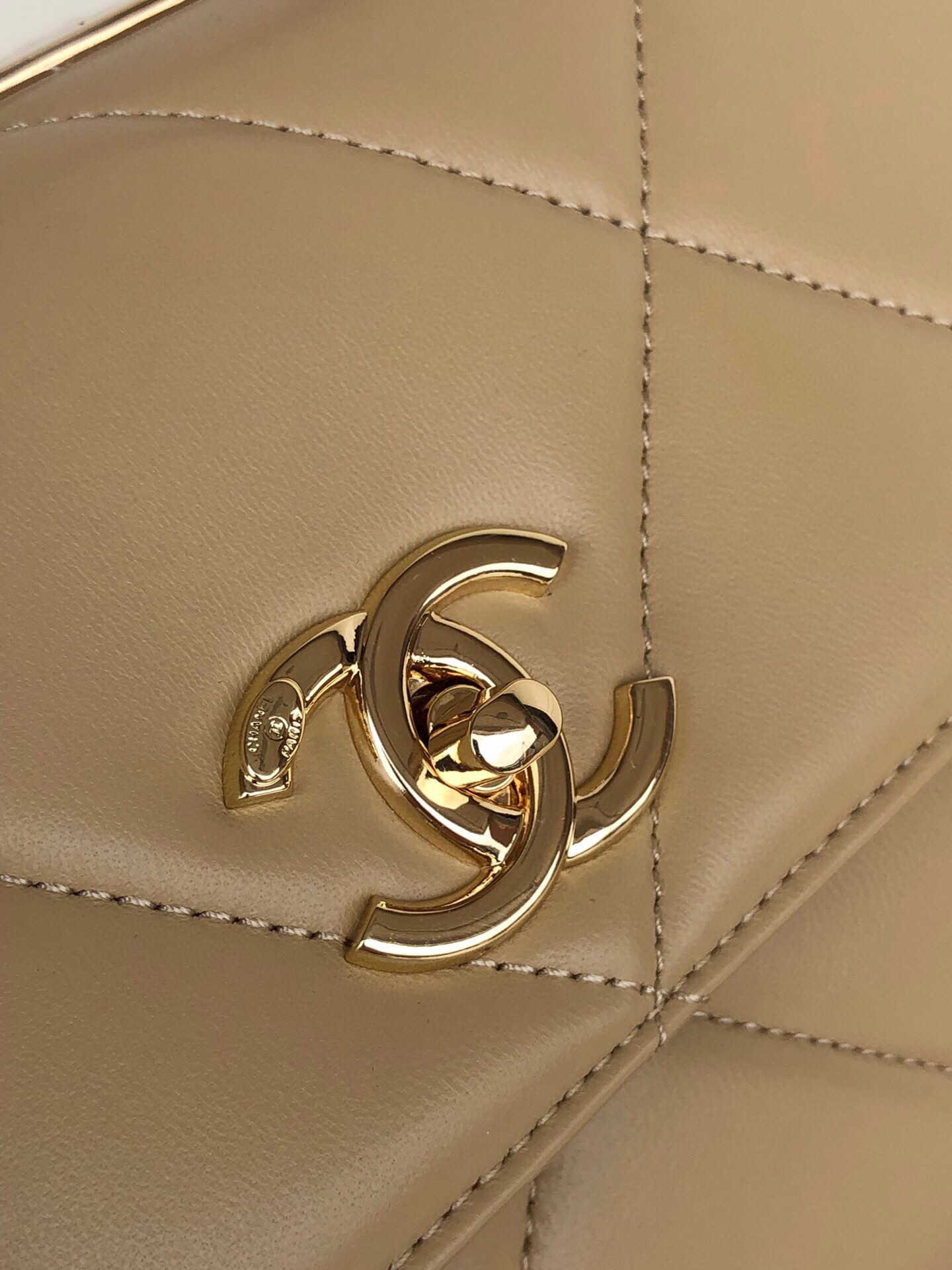 Ch**el FLAP BAG WITH TOP HANDLE 6.6 × 9.8 × 4.7 in