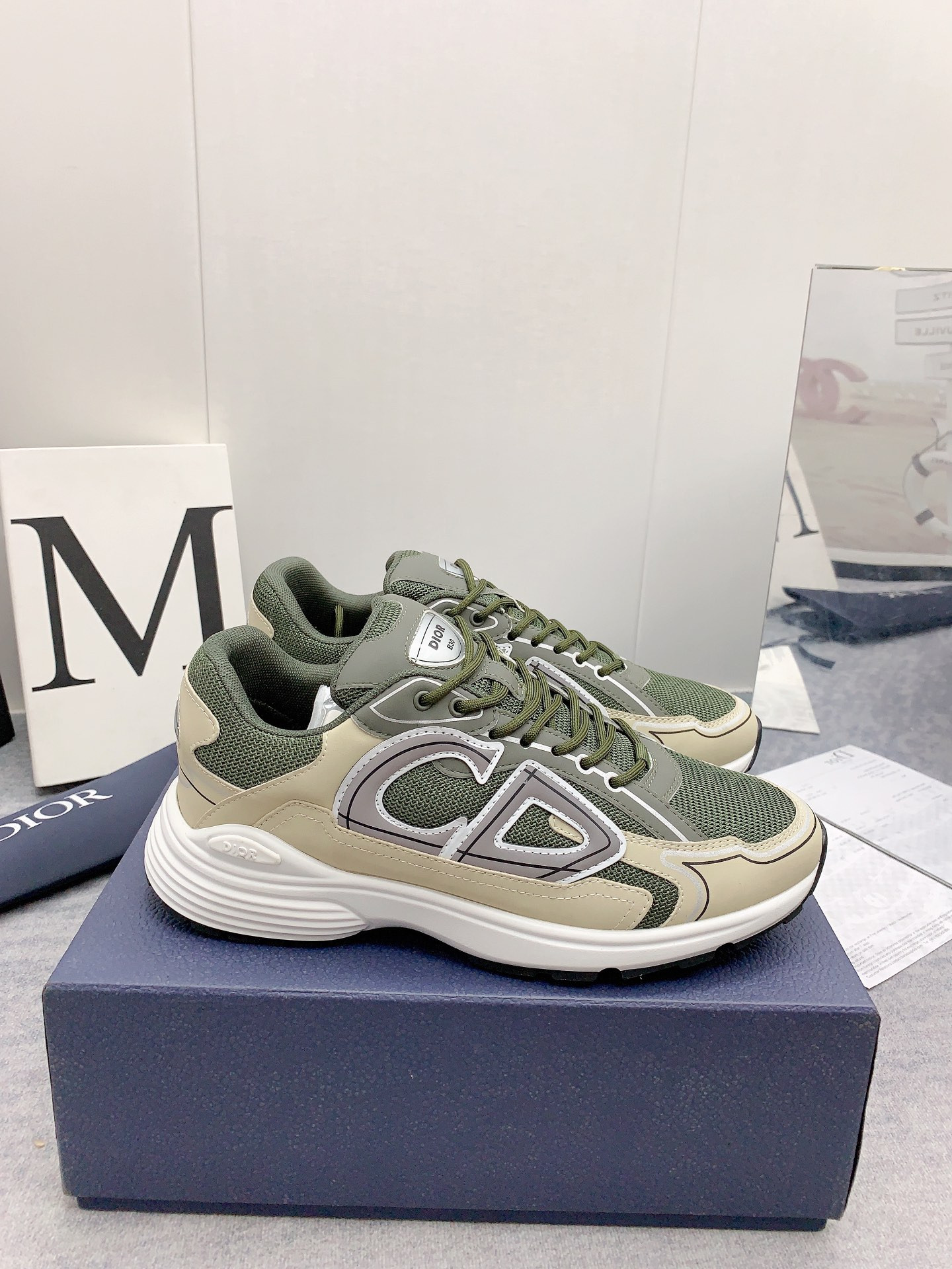 UA D10r B30 Olive
