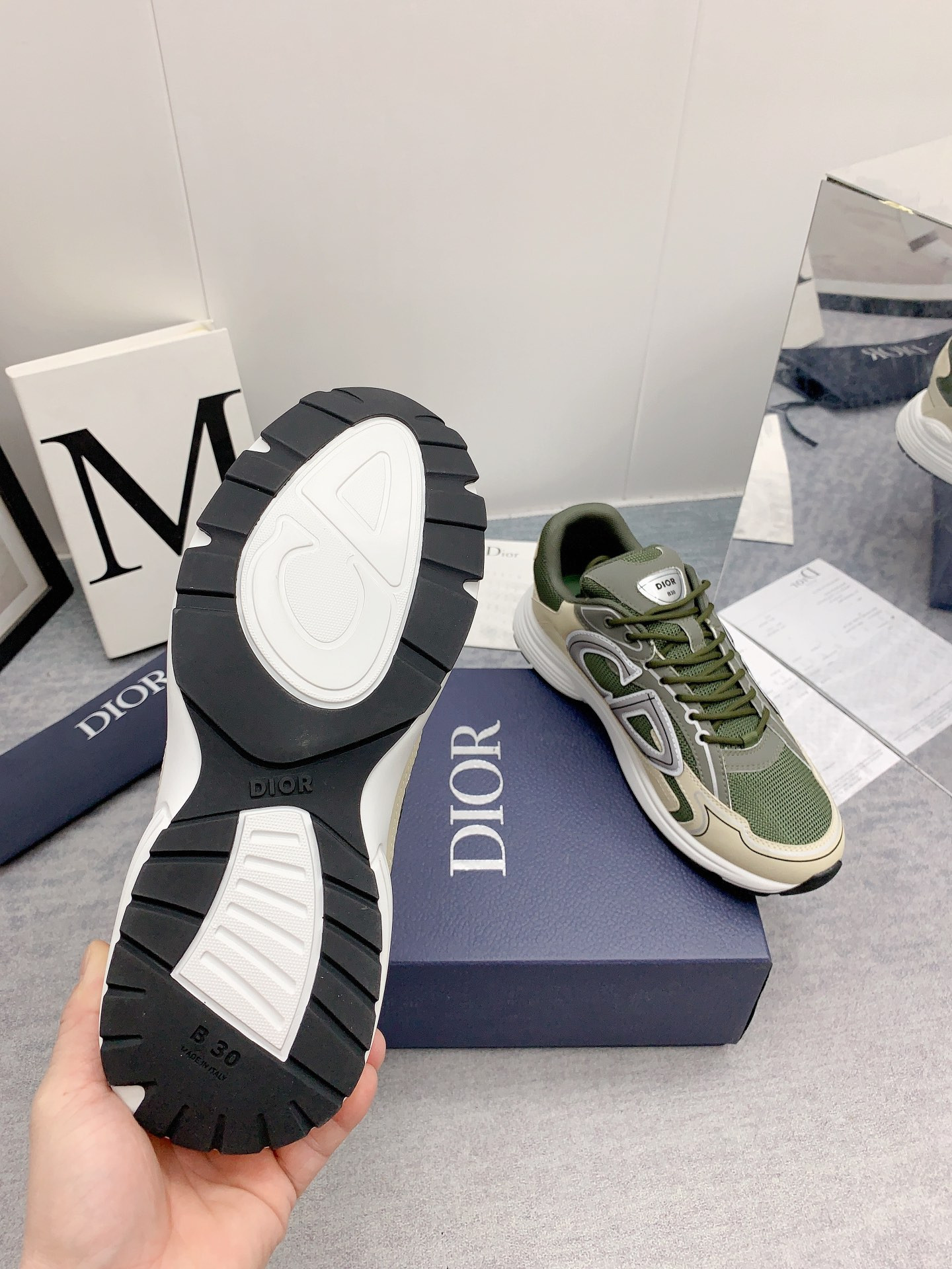 UA D10r B30 Olive