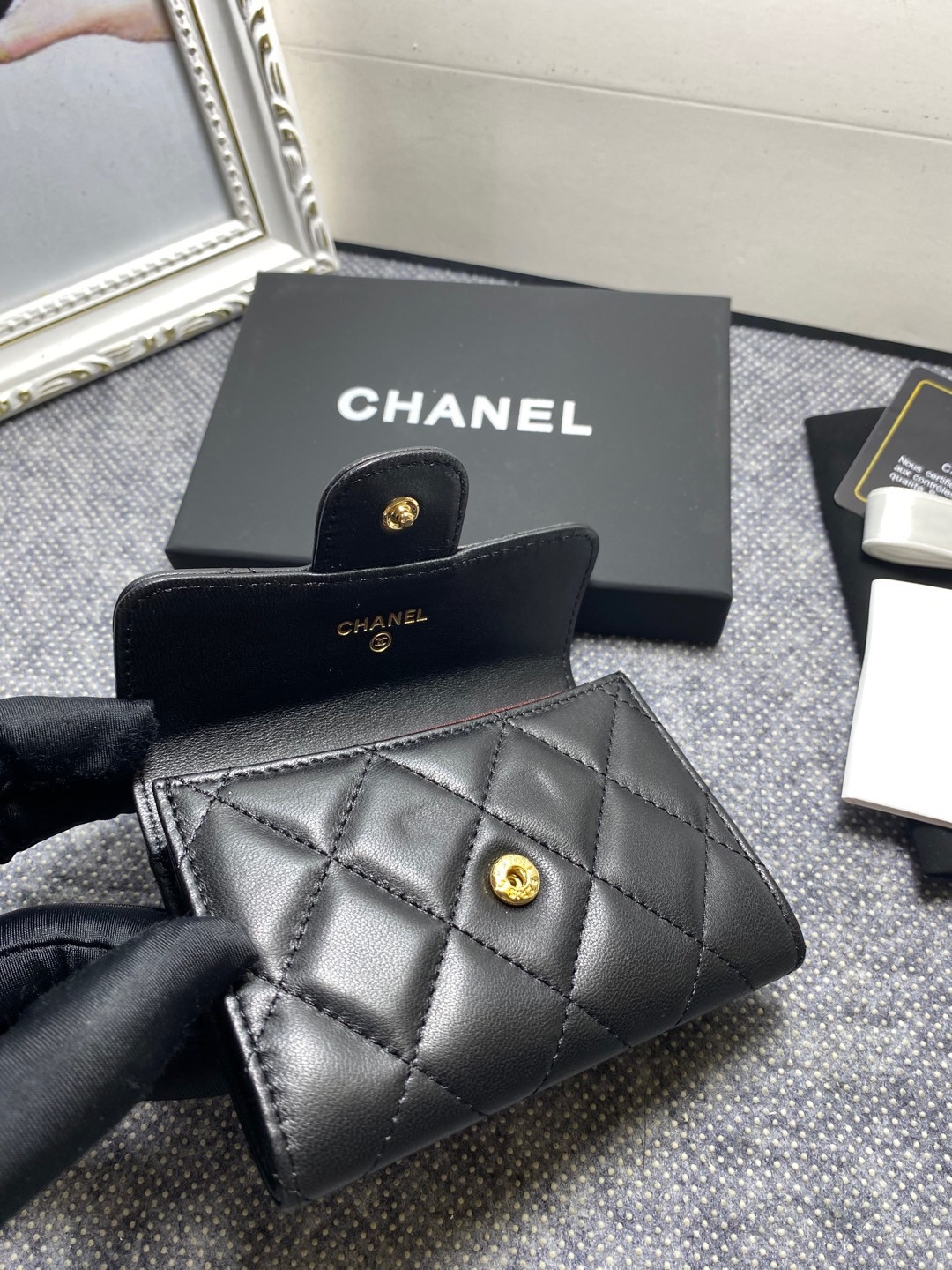Ch**el flap wallet 12 x 8.5cm