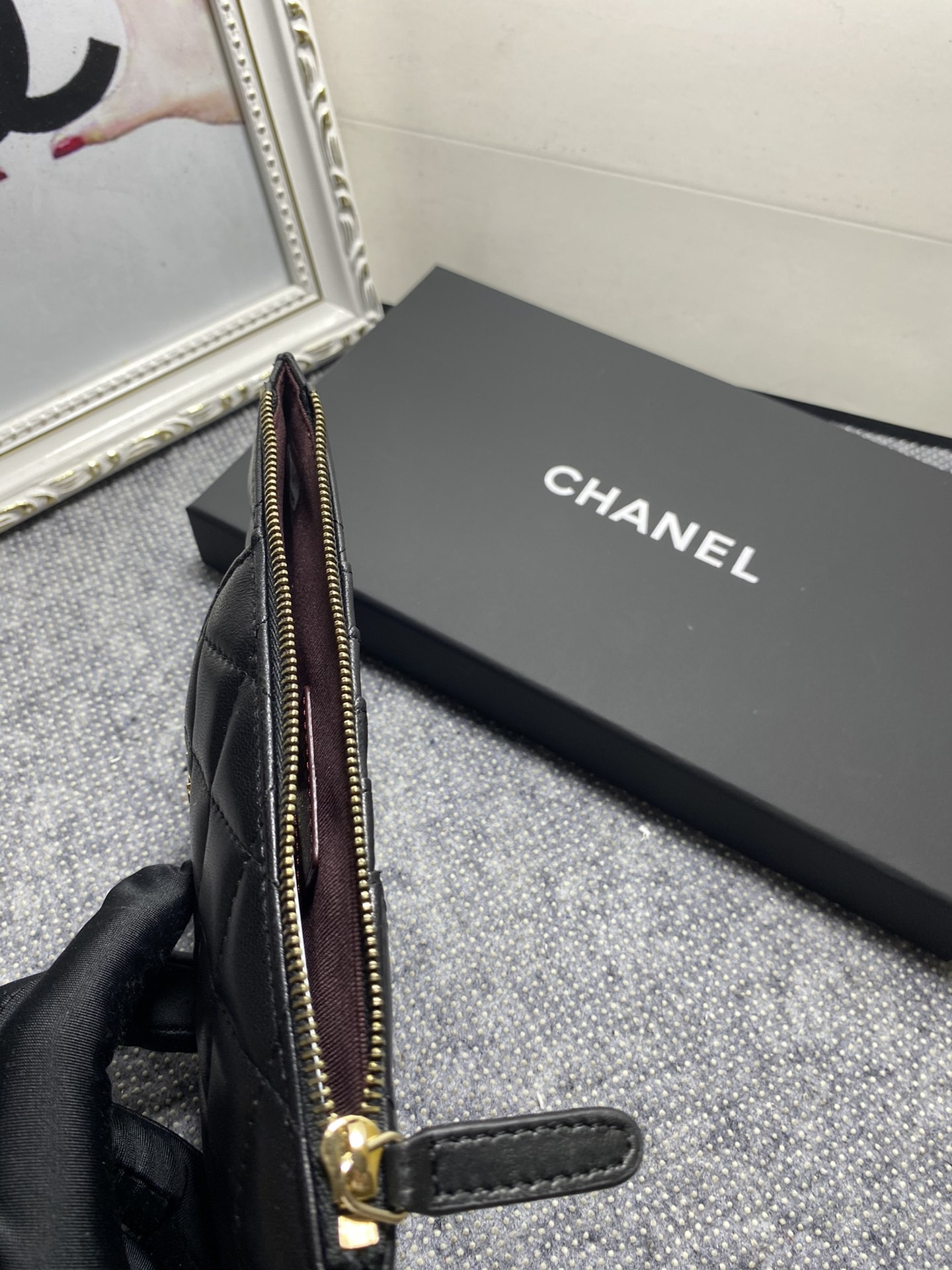 Ch**el LONG ZIPPED WALLET 19-11cm