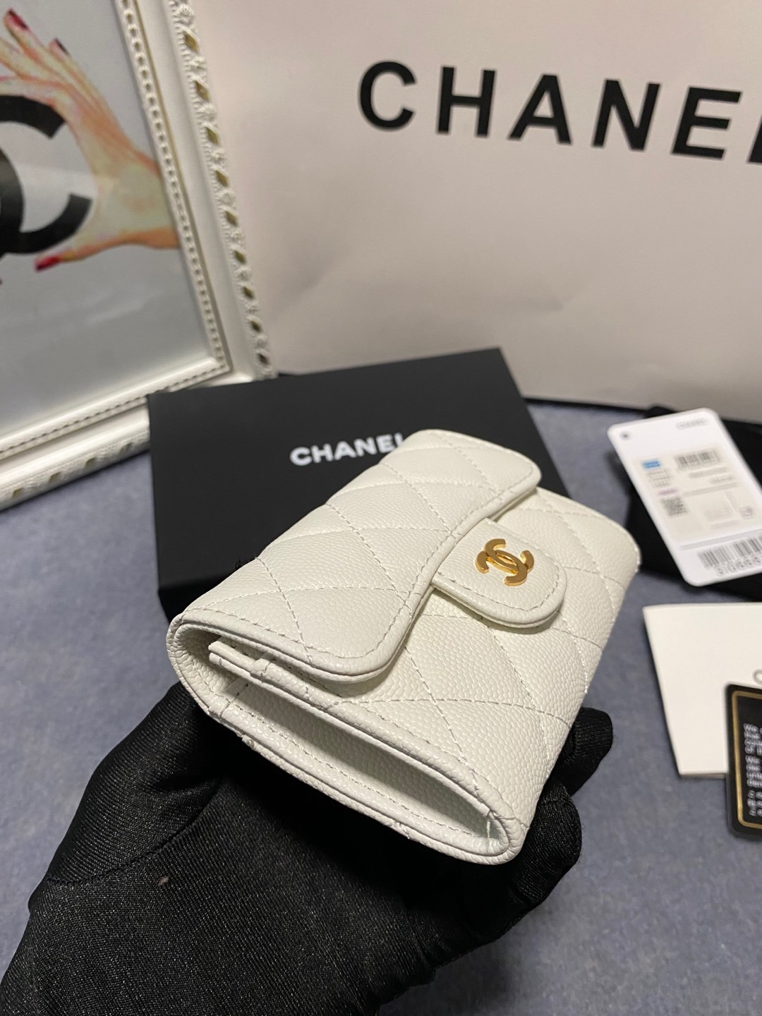 Ch**el card holder 11.3 x 7.5 x 2.5 cm