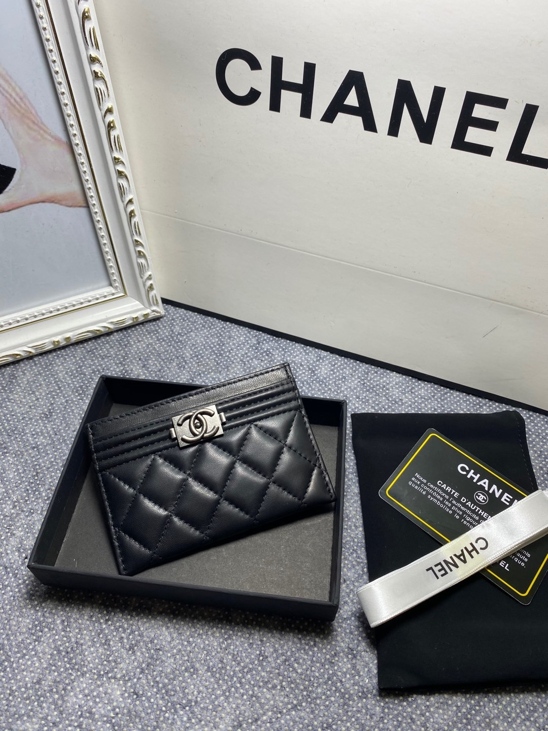 Ch**el card holder 10cm