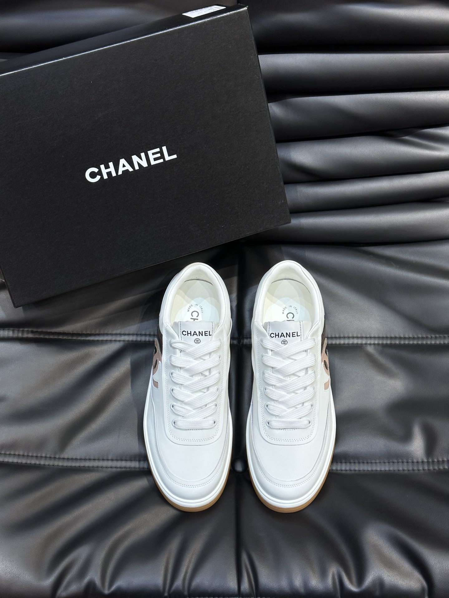 UA Ch**el SNEAKER Calfskin