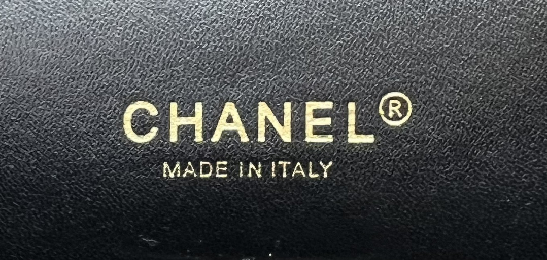 Ch**el classic 11.12 handbag tweed & gold-tone metal 6 × 9.9 × 2.5 in