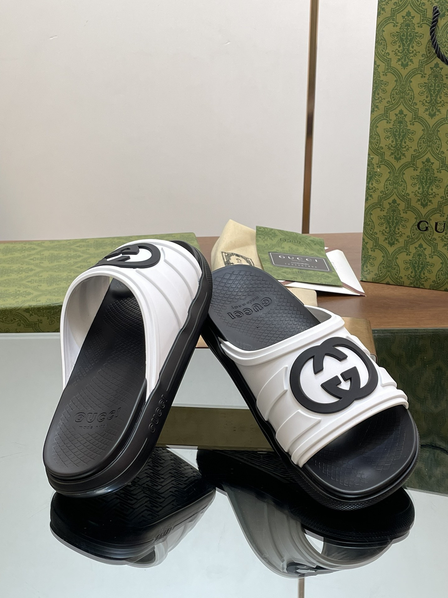 UA Gvc*1 INTERLOCKING G SLIDE SANDAL
