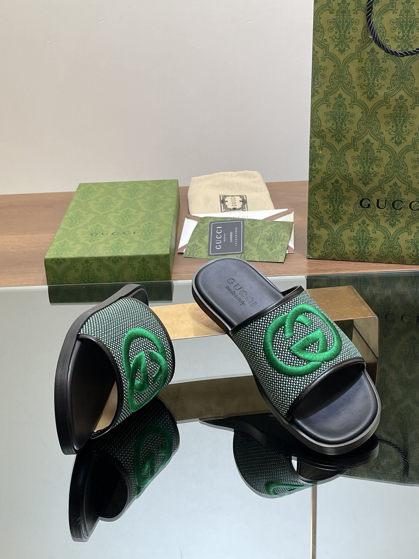 UA Gvc*1 INTERLOCKING G SLIDE SANDAL