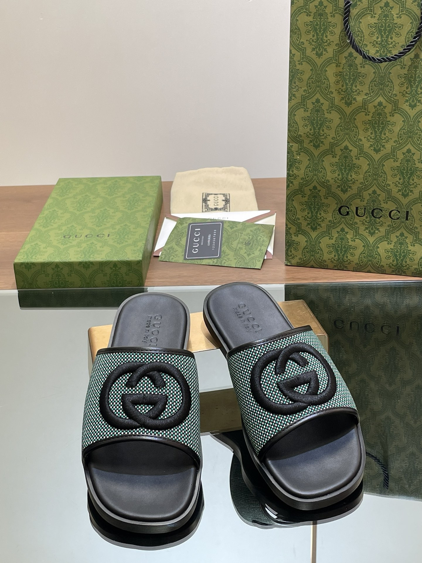 UA Gvc*1 INTERLOCKING G SLIDE SANDAL