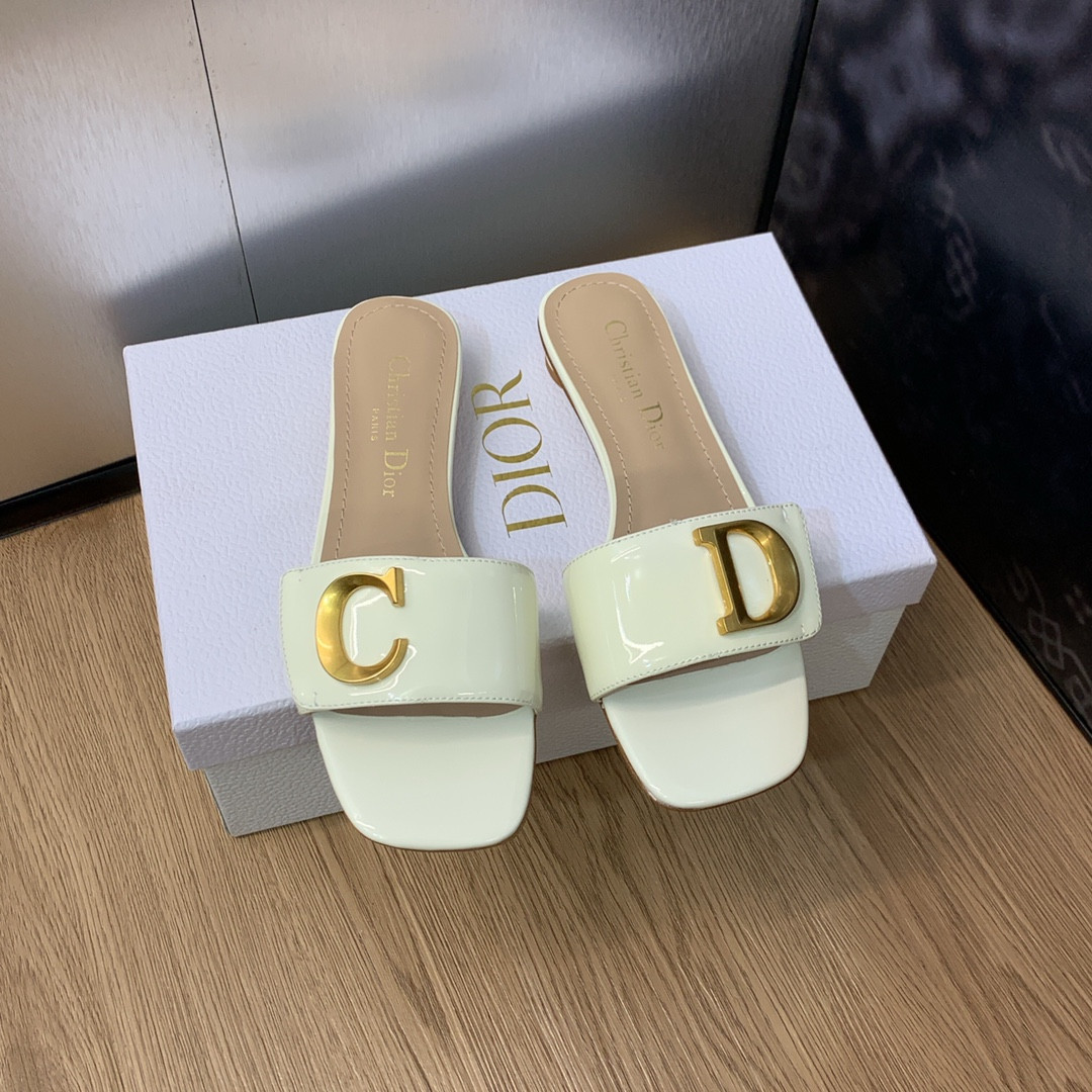 UA D10r Or C