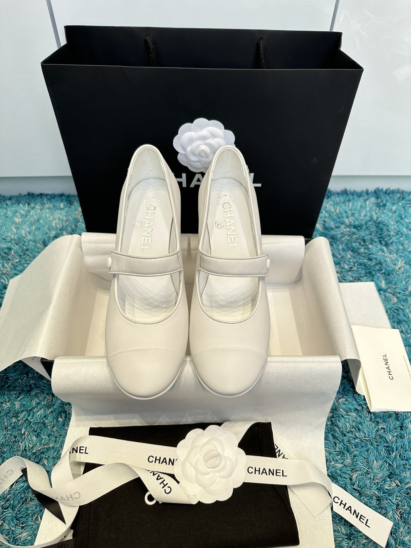 UA Ch**el MARY JANES Pump