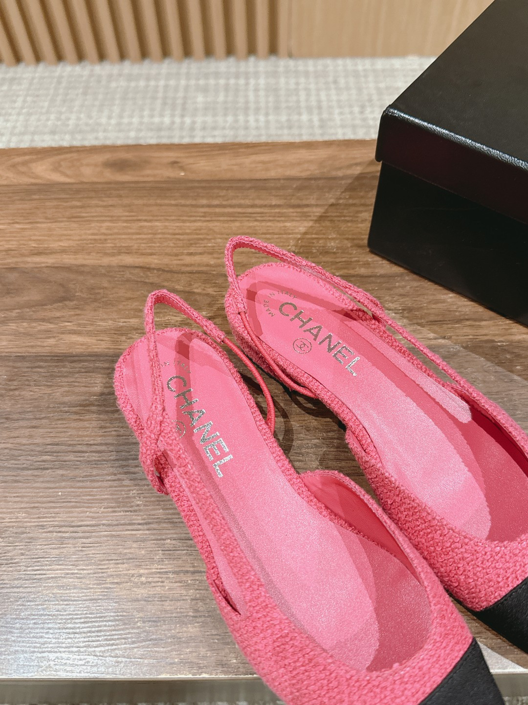 UA Ch**el SLINGBACKS FLAT