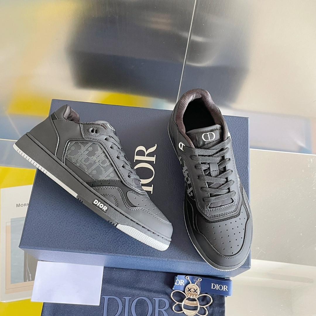 UA D10r B27 Sneaker