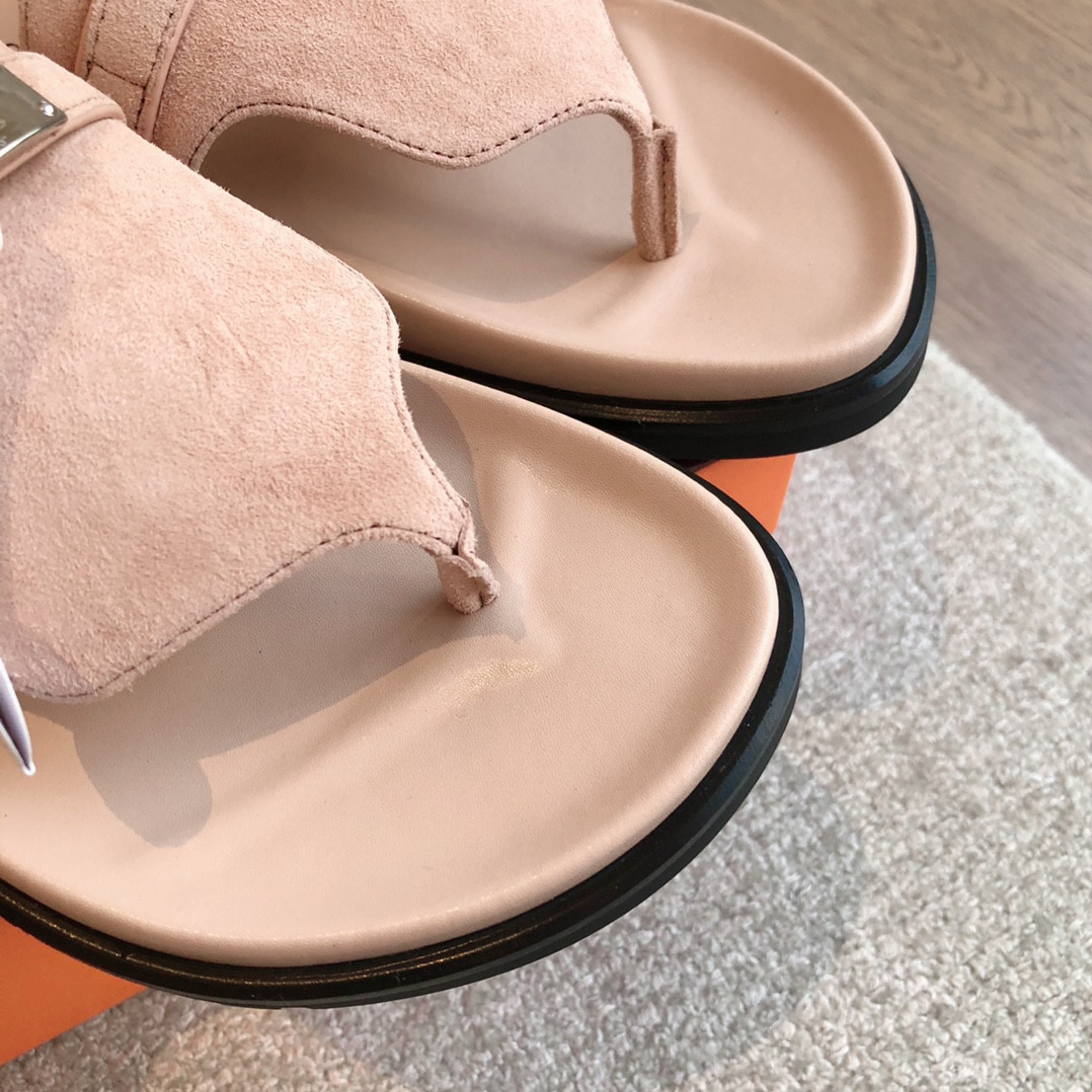 UA H**me5 Empire sandal