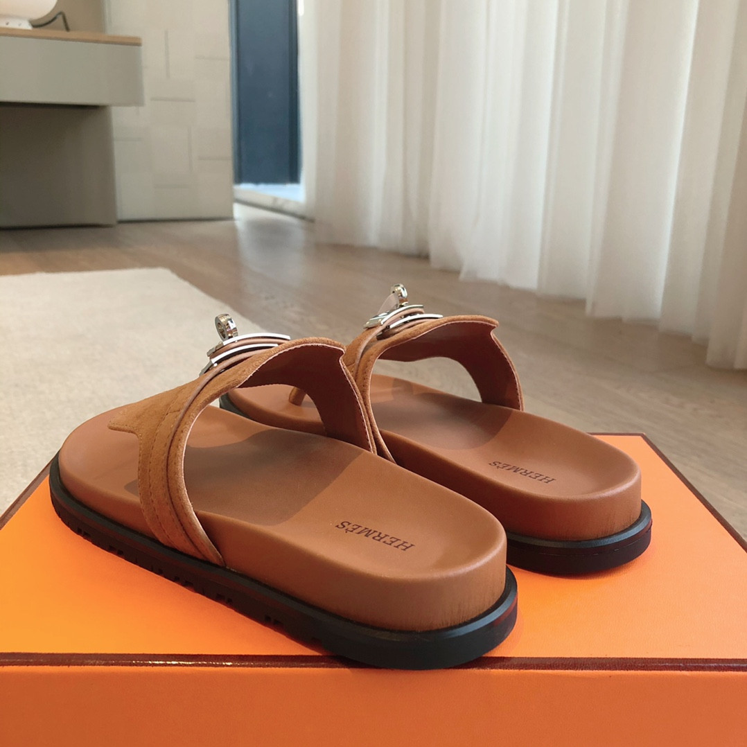 UA H**me5 Empire Sandal