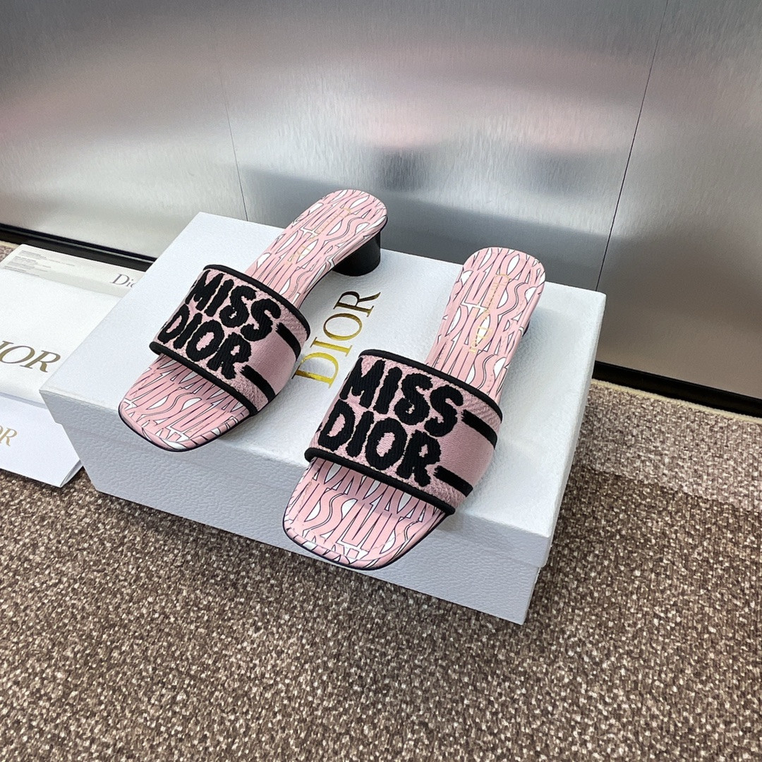 UA D10r Dway Heeled Slide