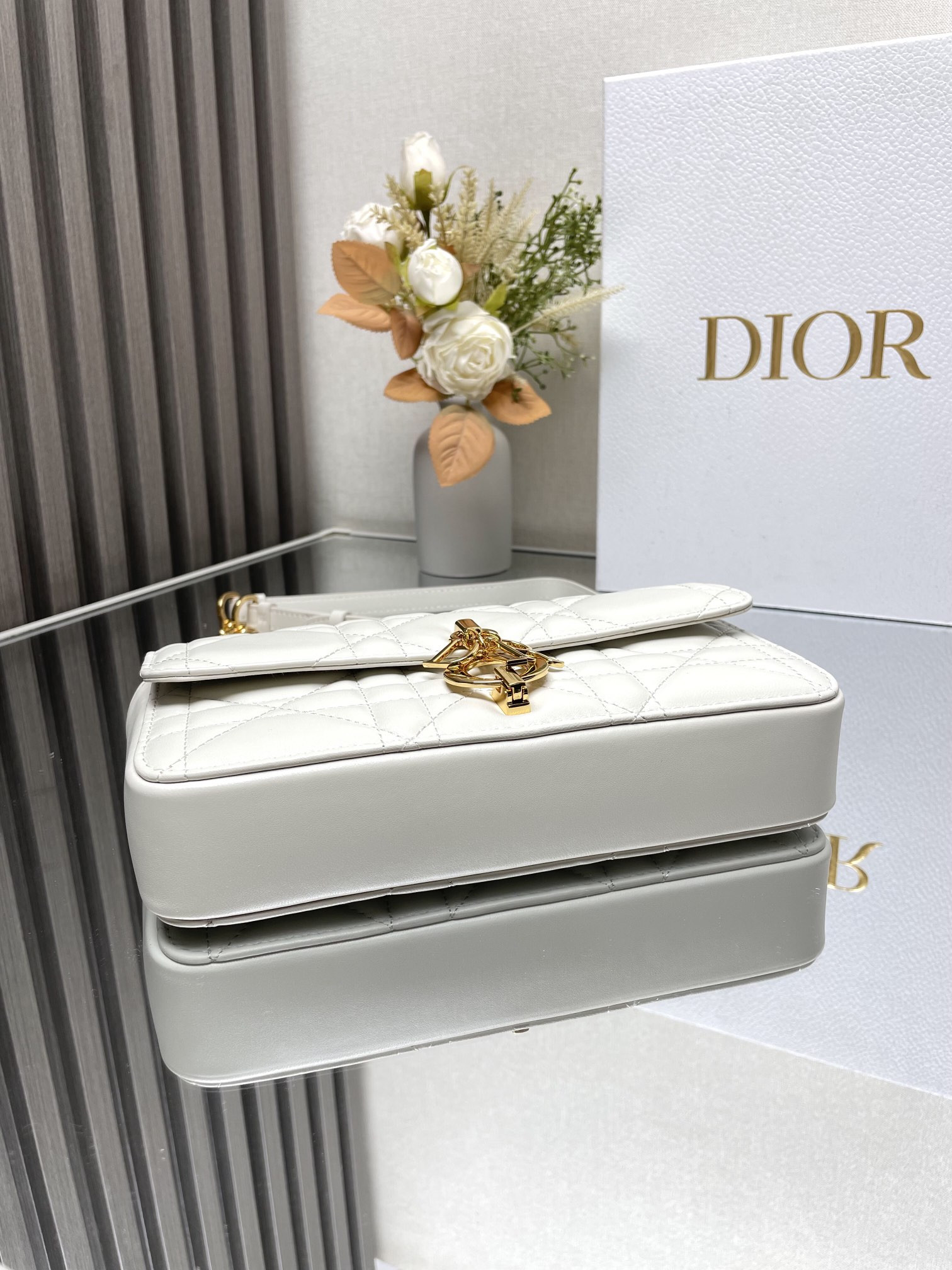 D10r Miss Daisy Mini Bag 22 x 12.5 x 4 cm