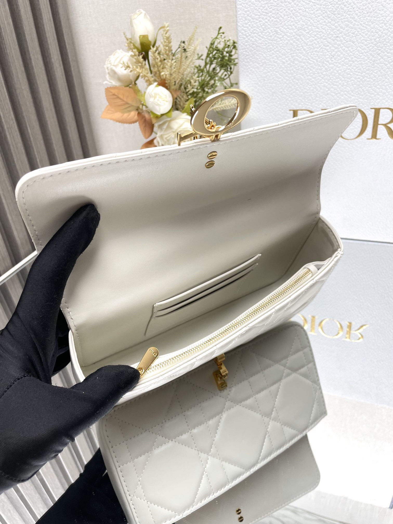 D10r Miss Daisy Mini Bag 22 x 12.5 x 4 cm