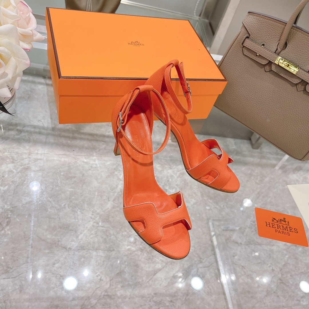 UA H**me5 Heeled Sandal