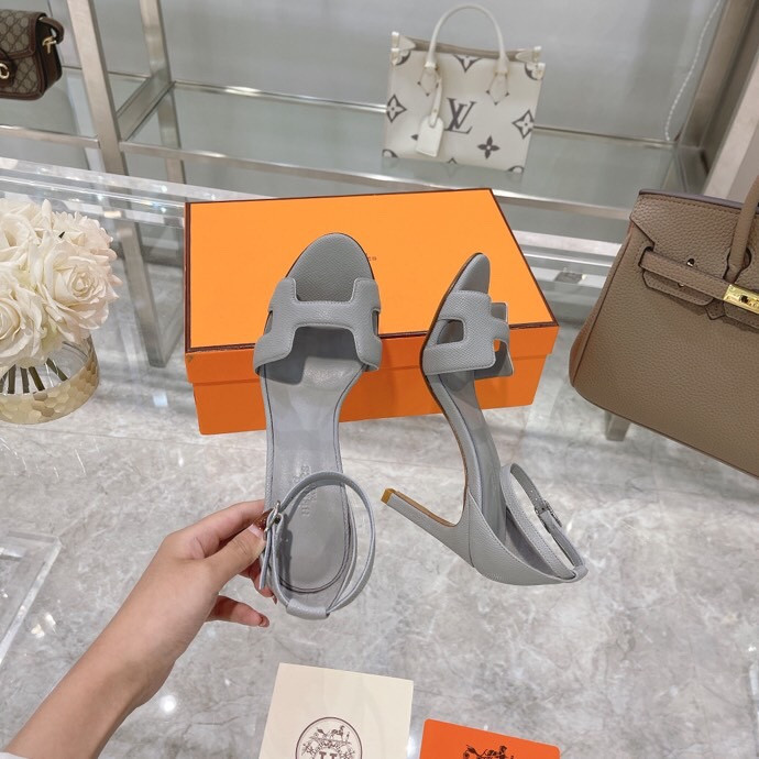 UA H**me5 Heeled Sandal
