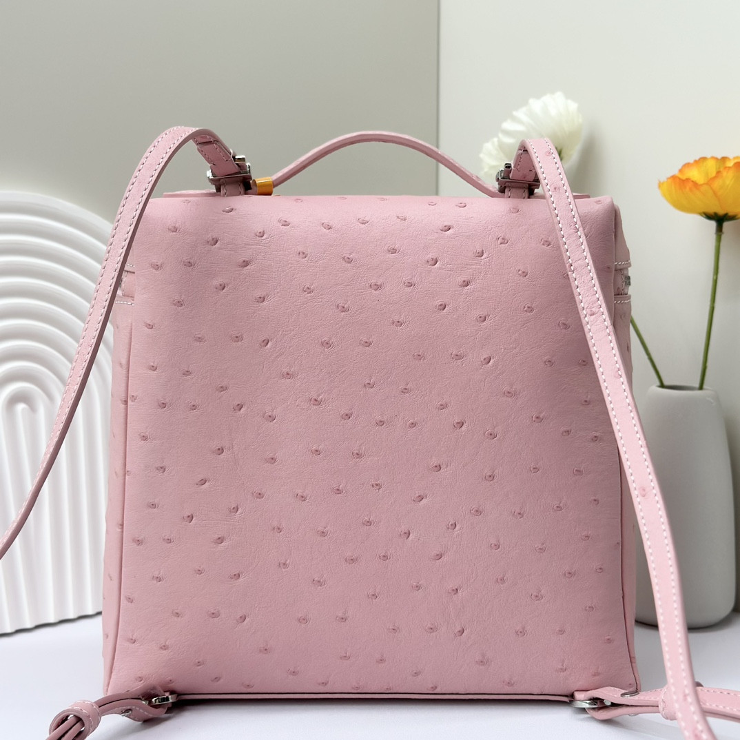 L0r0 P1ana Extra Pocket backpack L23.5 Ostrich-grained Leather 23 x 21 x 8 cm
