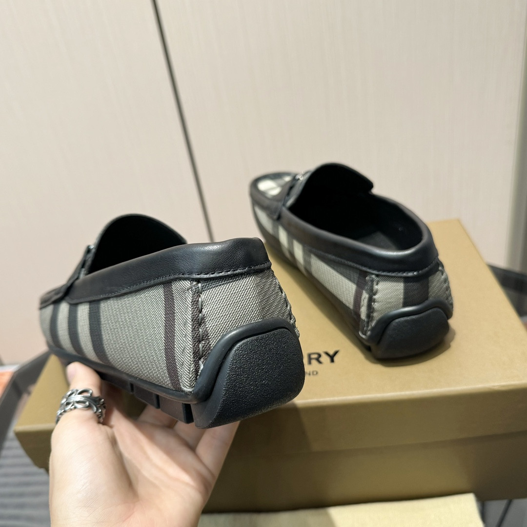 UA Bv*b*rry Check Loafers