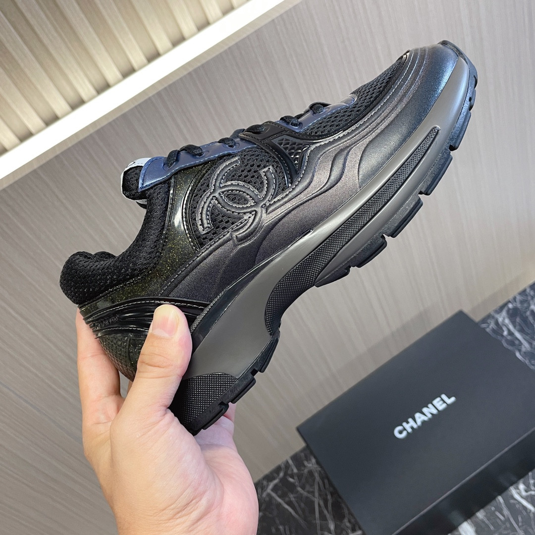 UA Ch**el SNEAKER