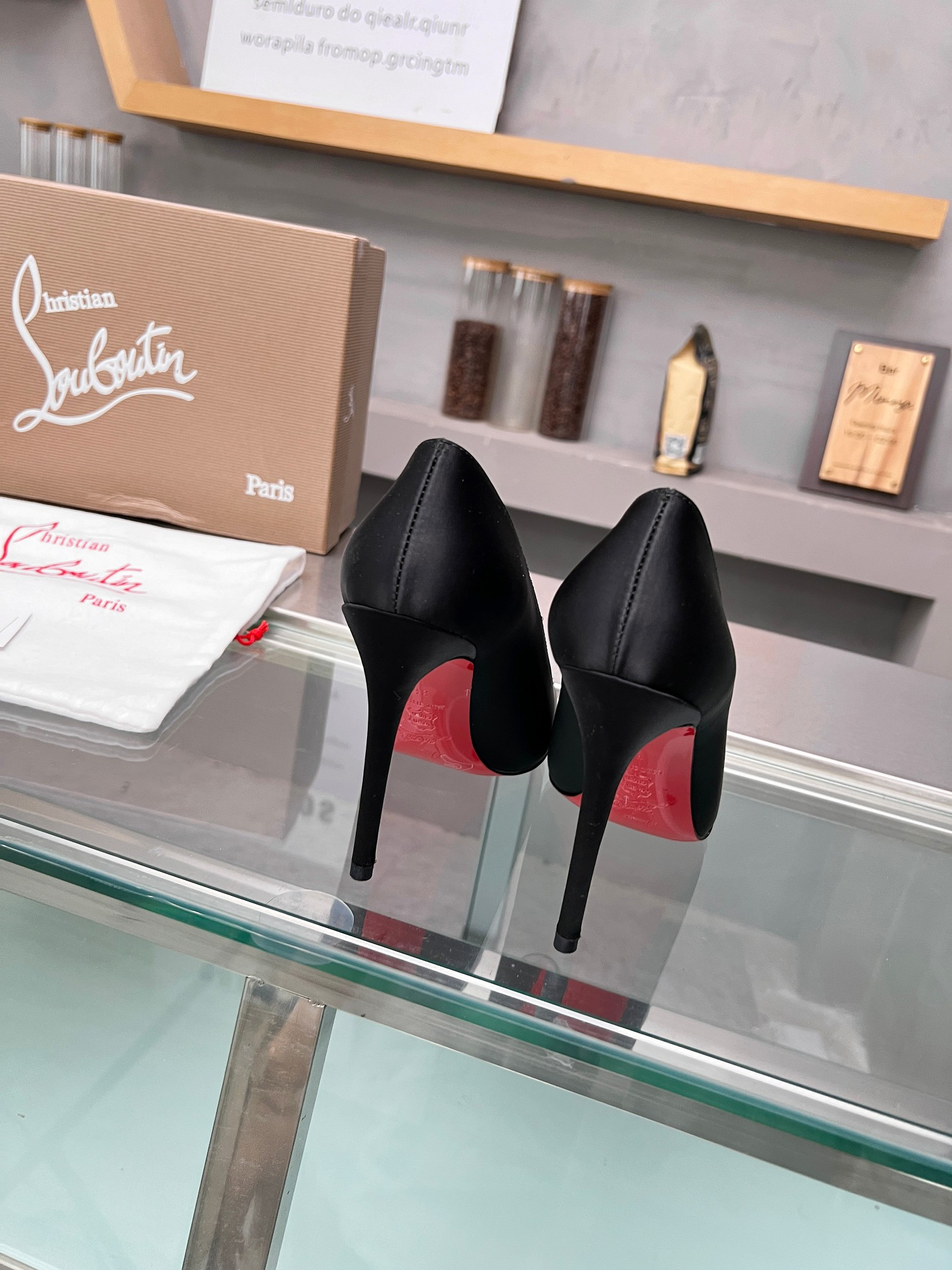 ua chr1st1an louboutin cl red-botT0m shoes