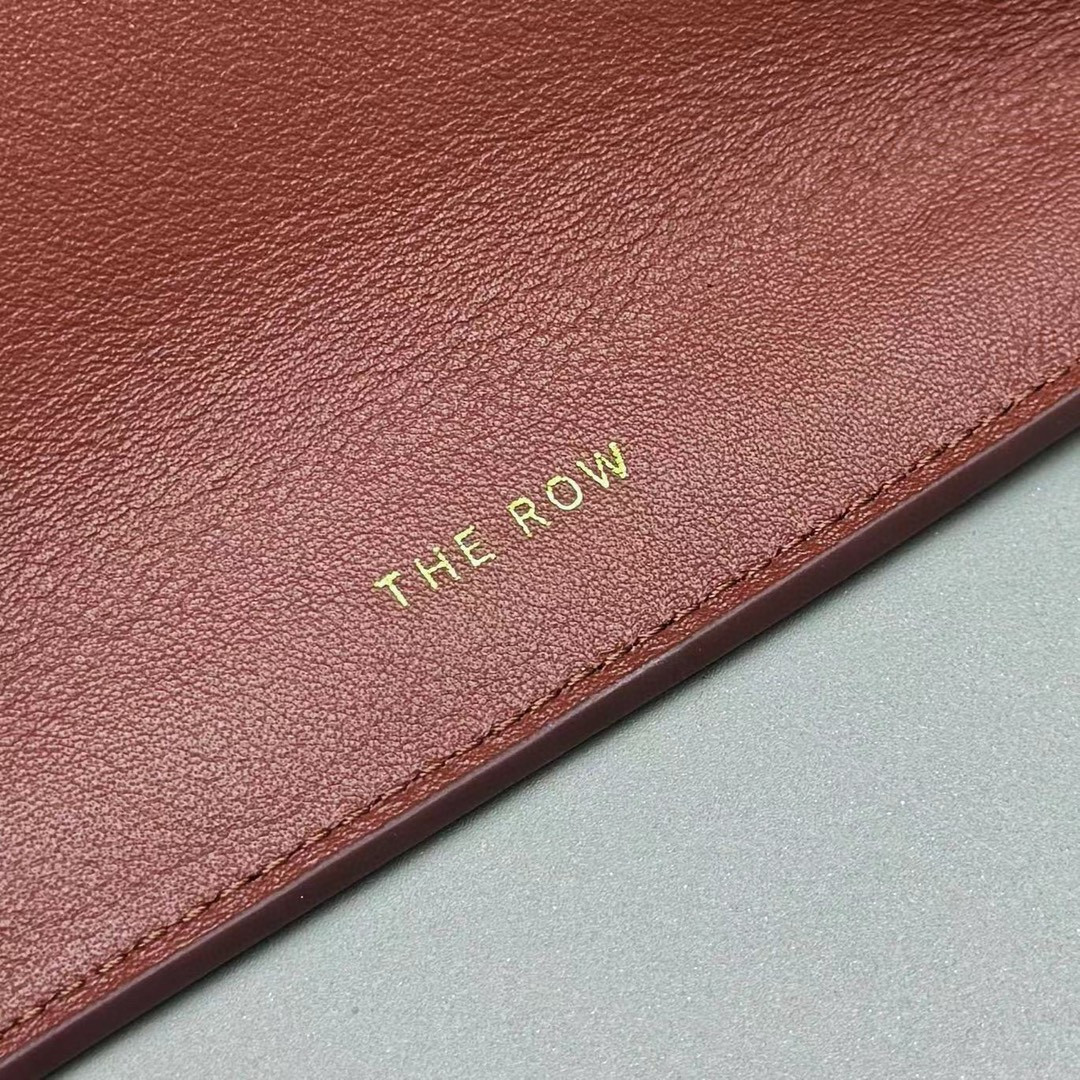 The R0w MARGAUX 17 43x24x30cm