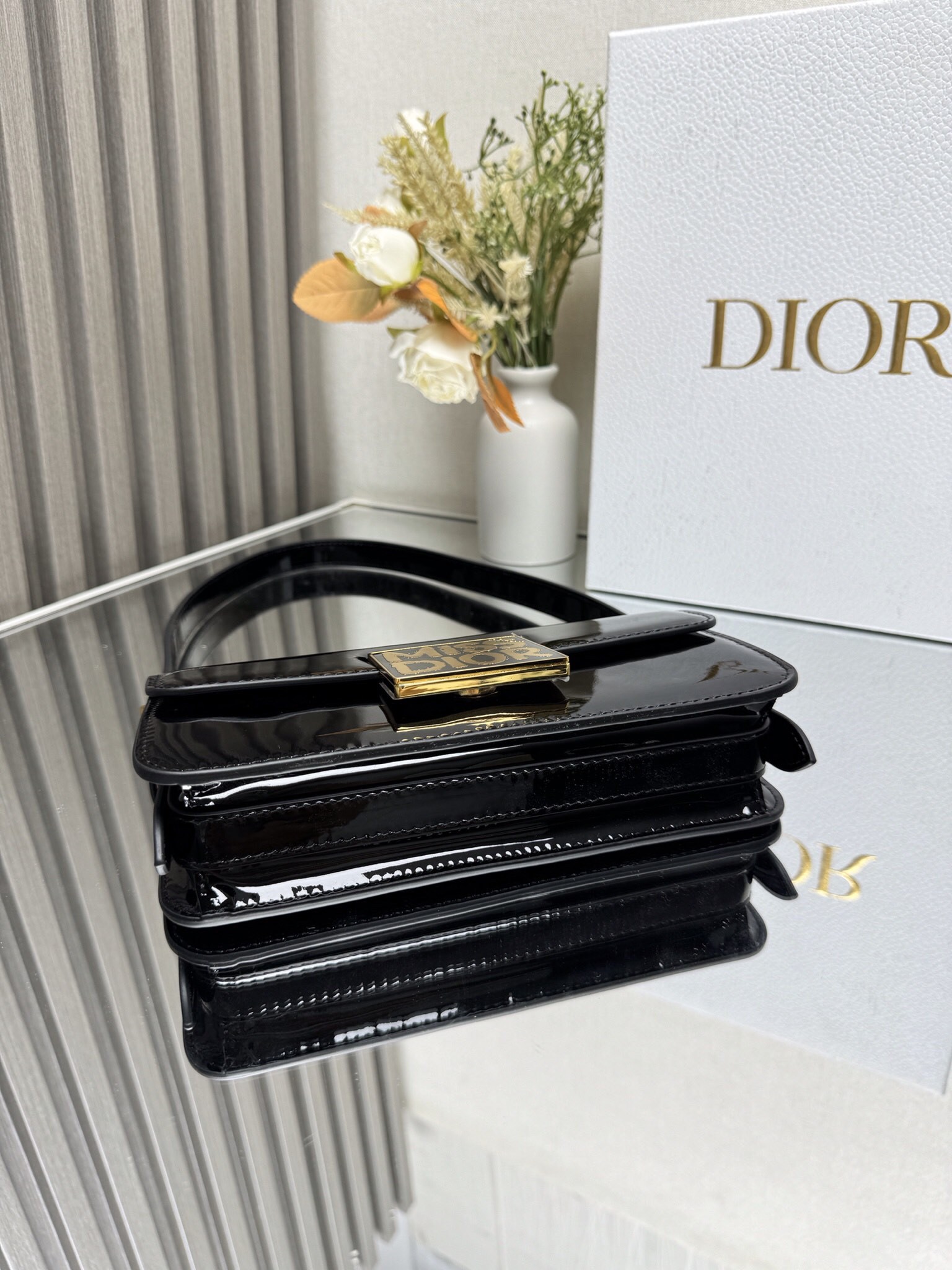 D10r Miss D10r flap bag 22 x 11 x 6 cm(Patent Calfskin)
