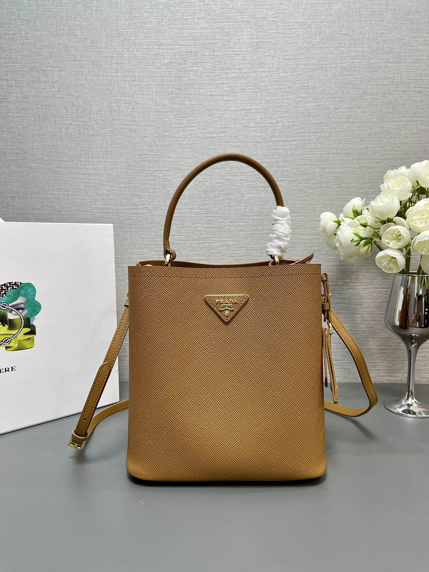 Pra*a Medium Saffiano Leather Pra*a Panier Bag 22.5x 21.5x13cm