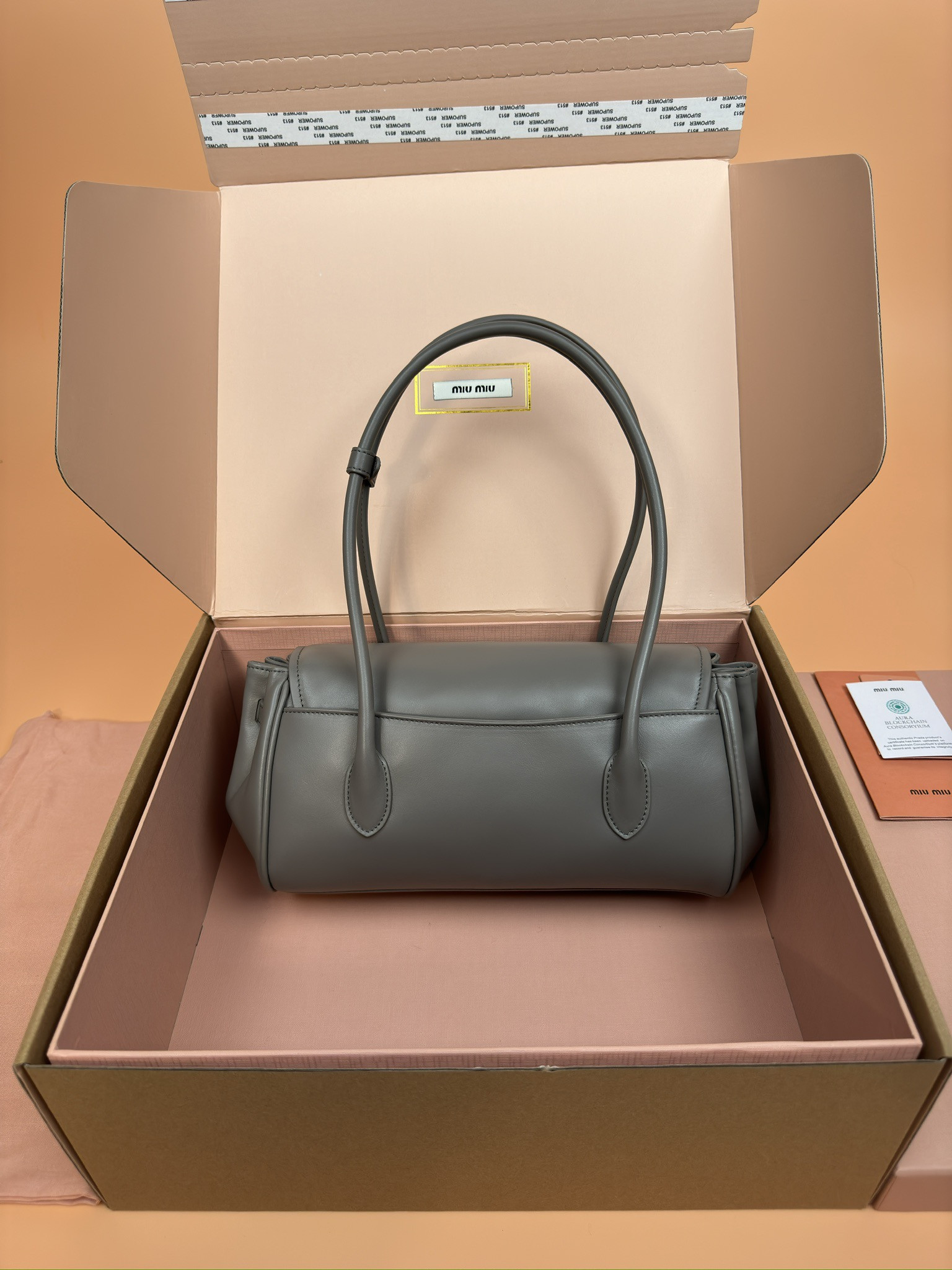 M1v M1v leather shoulder bag  15x28x11cm