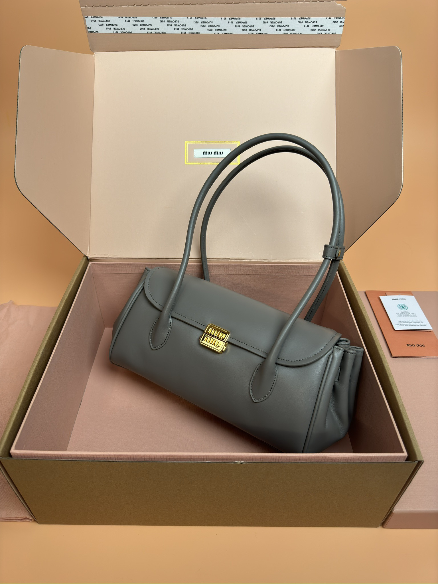 M1v M1v leather shoulder bag  15x28x11cm