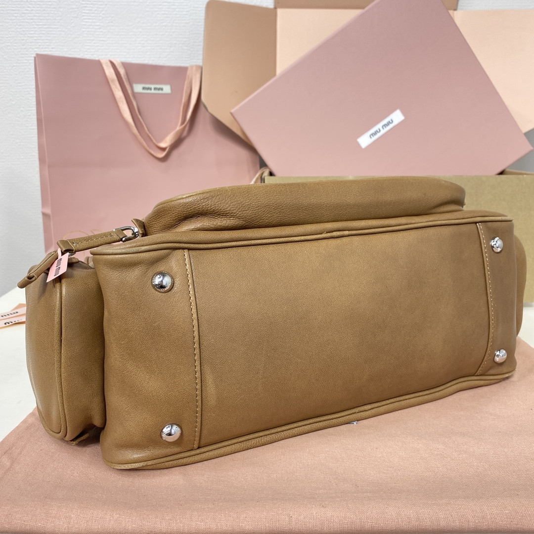 M1v M1v nappa leather top-handle bag 22x32x14cm
