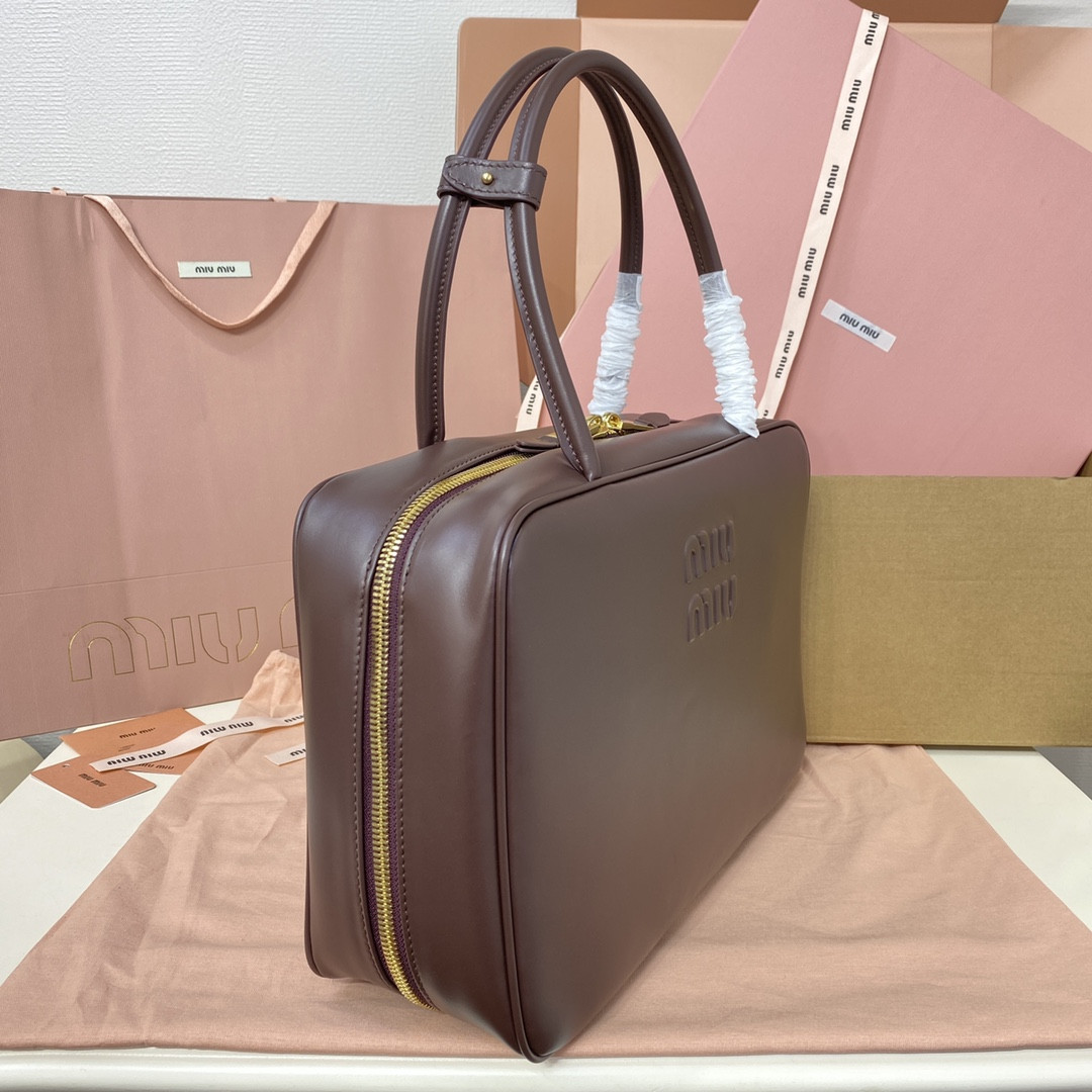 M1v M1v leather beau bag 23x34x10cm