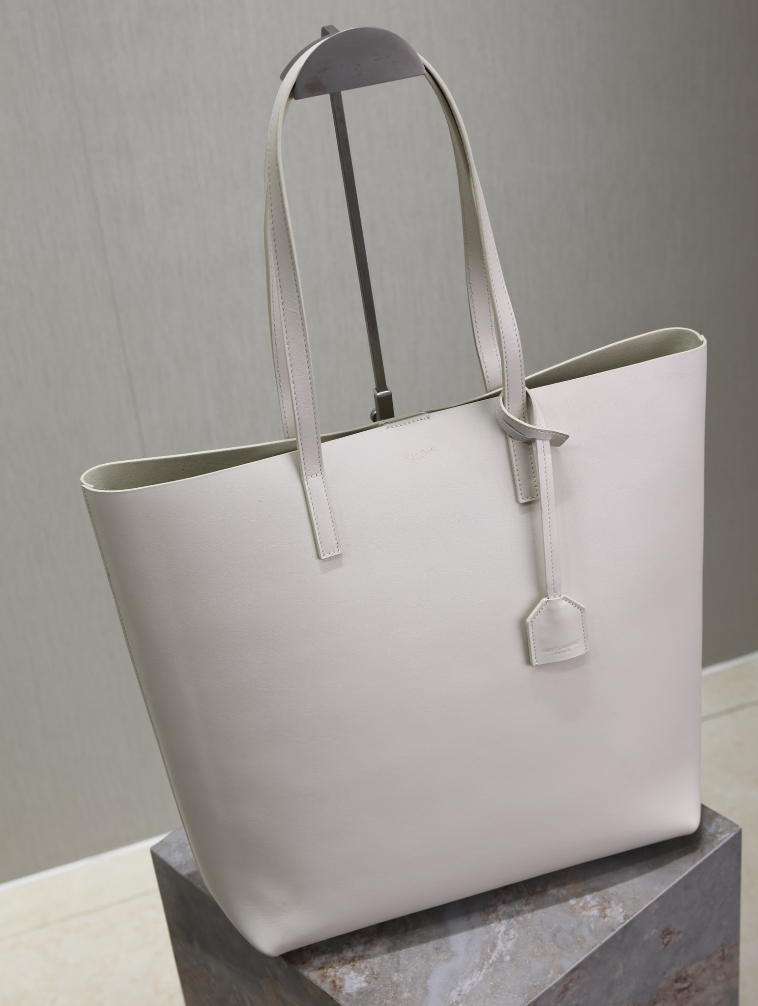 Y51 SHOPPING Sa1nt Lau*nt IN LEATHER 32.5×35×10.5cm