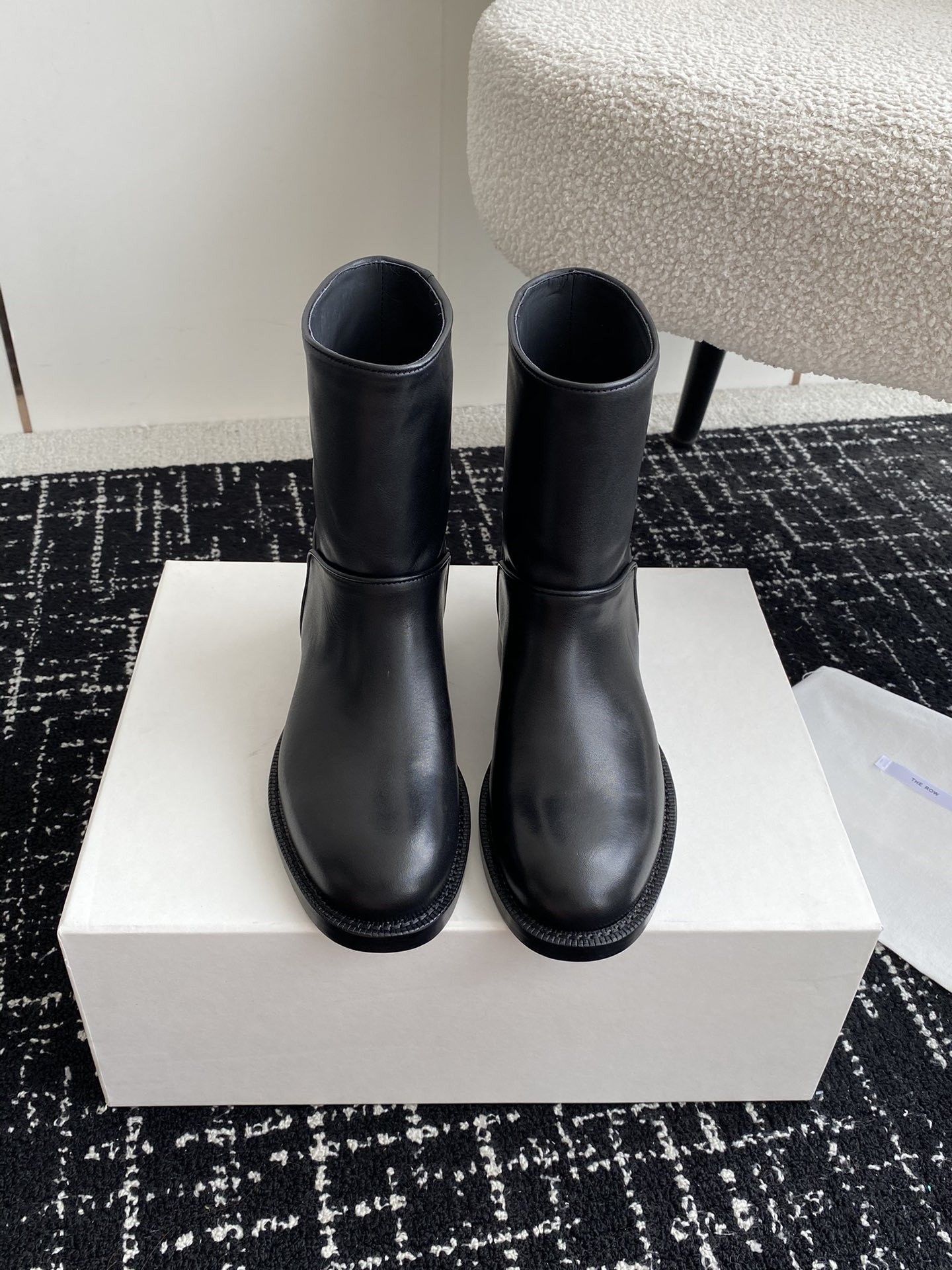 UA The R0w Boot