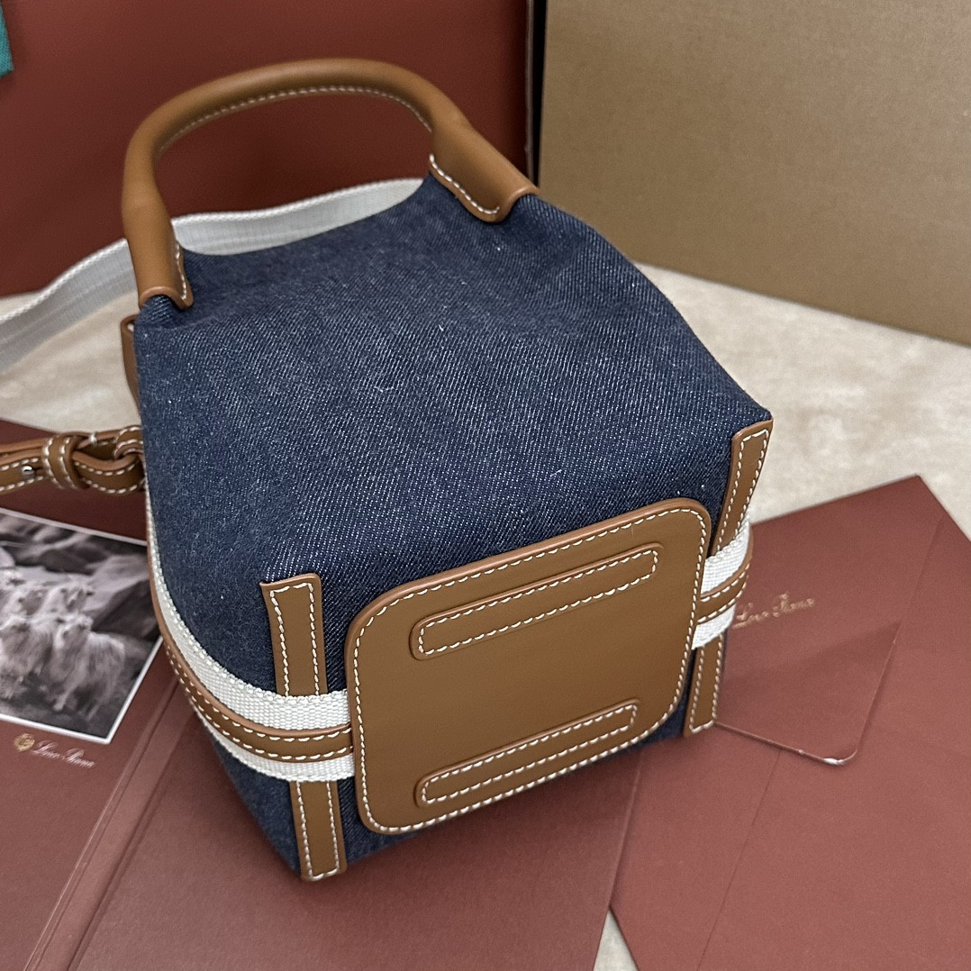 L0r0 P1ana Micro Bale Cotton bag 23x16x14cm