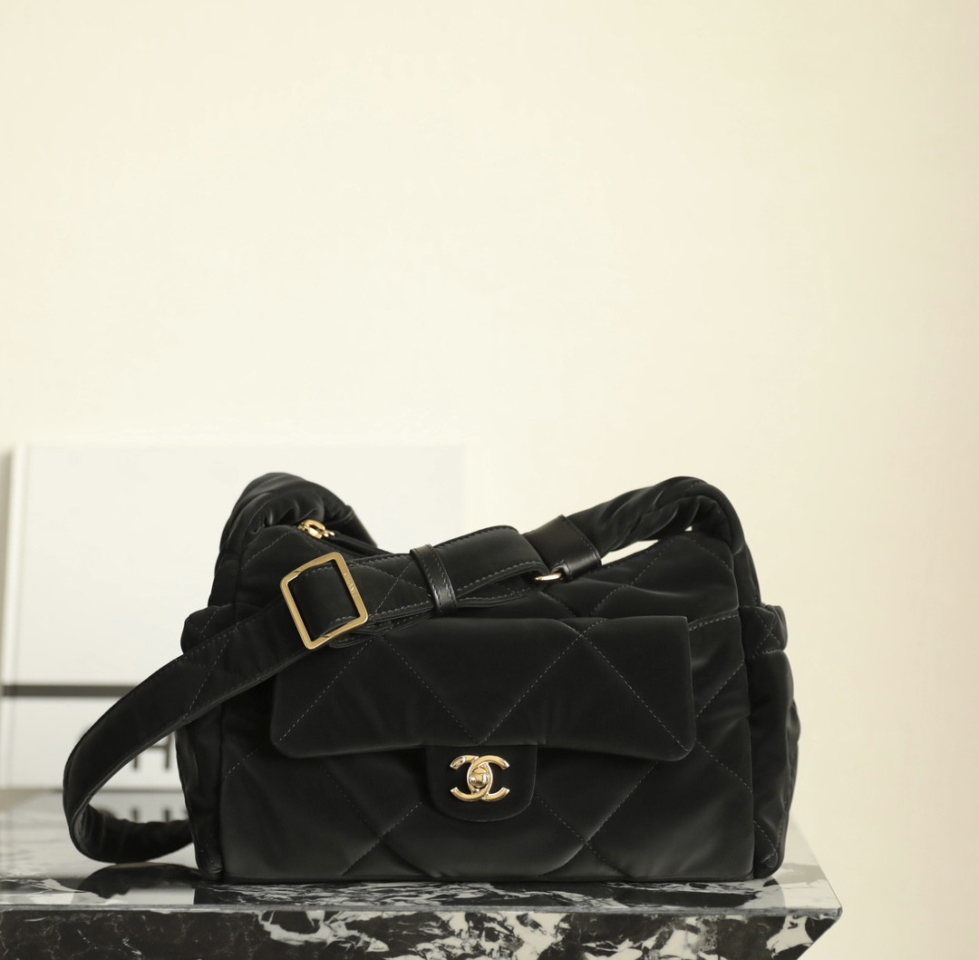 Ch**el Hobo Handbag 20x32x12cm