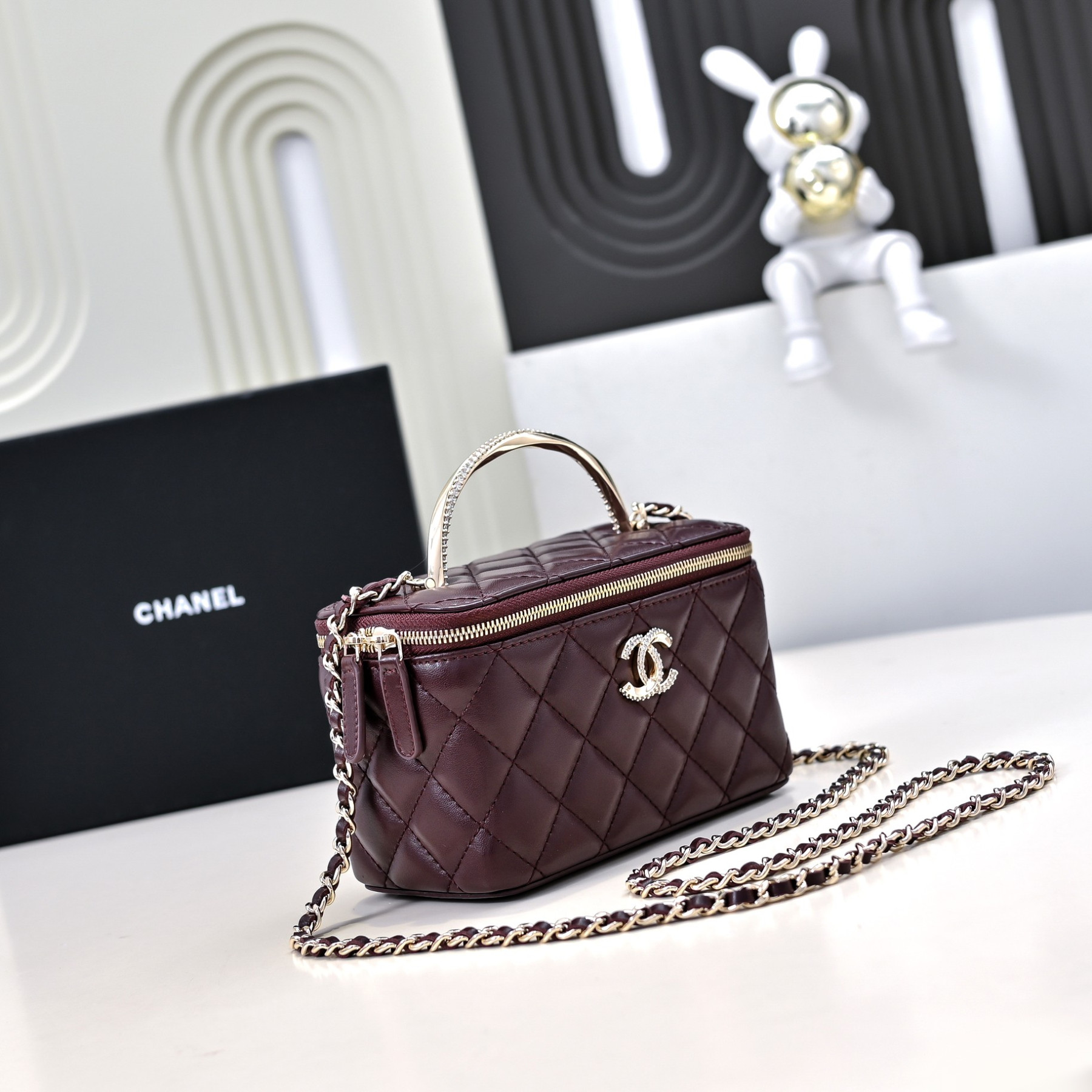 Ch**el Clutch With Chain 17cm