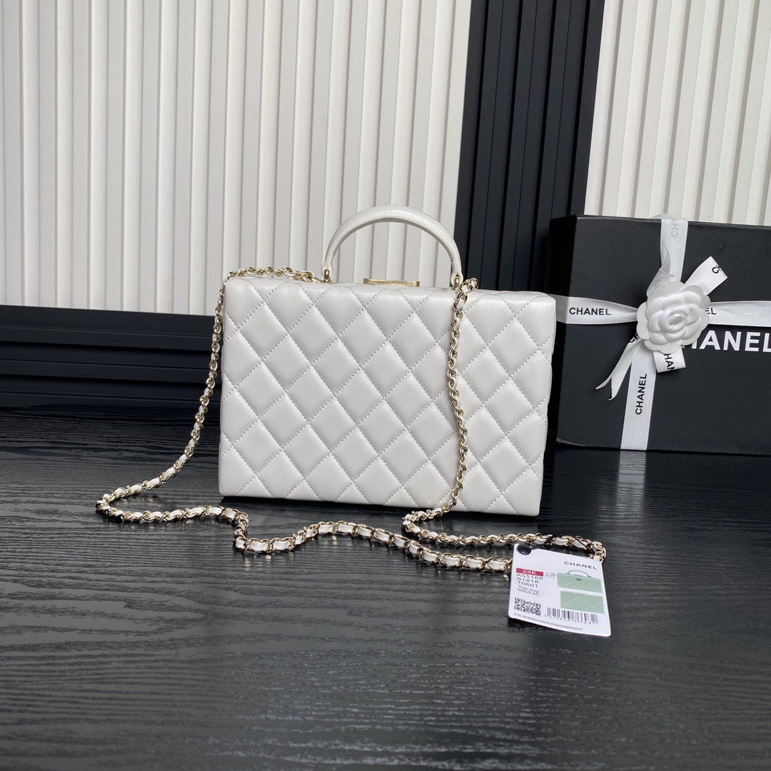 Ch**el Box bag 15x22x7.5cm