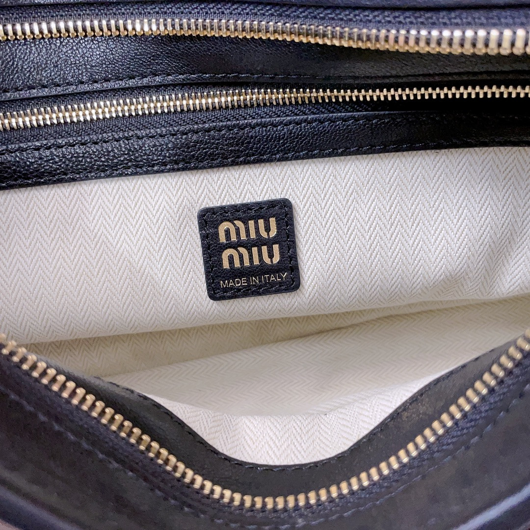 M1v M1v aventure nappa leather bag 5bc182 33x19x5cm