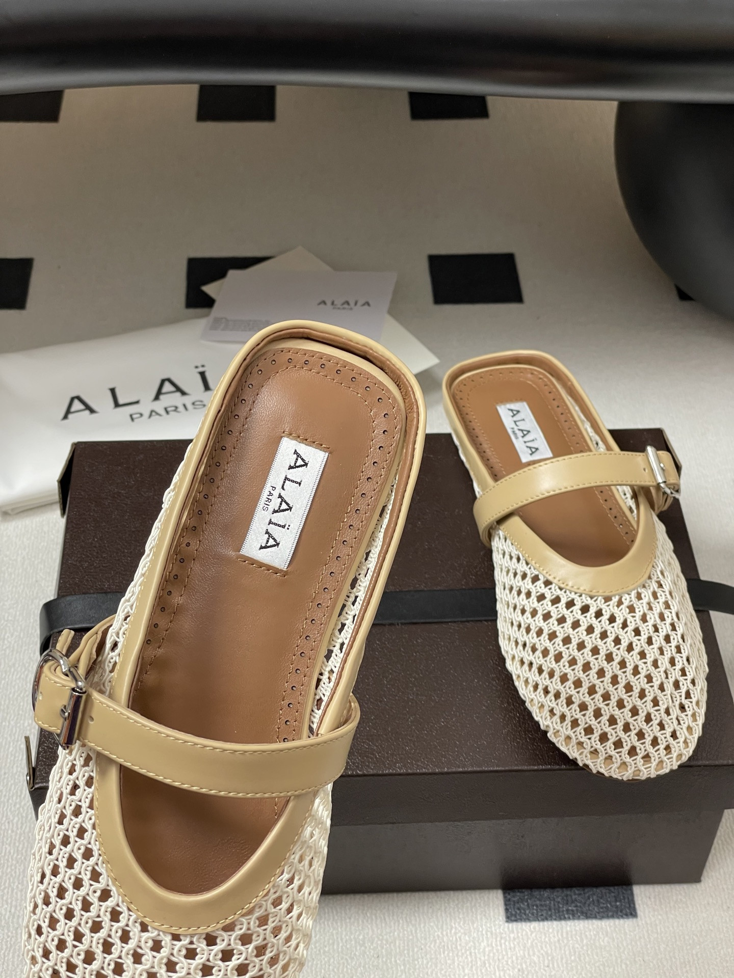 ua a1a1a flat mules(cusT0mized size 7-10 days production time)