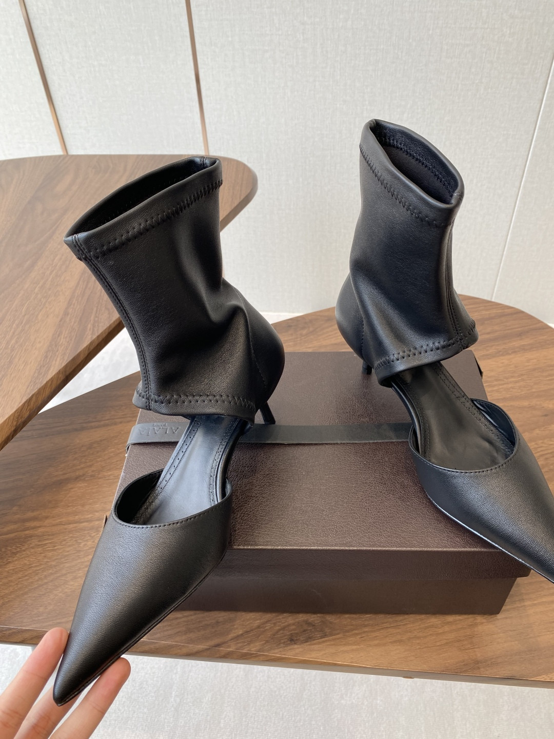 UA A1a1a LOW BOOTS 5.5cm Heel